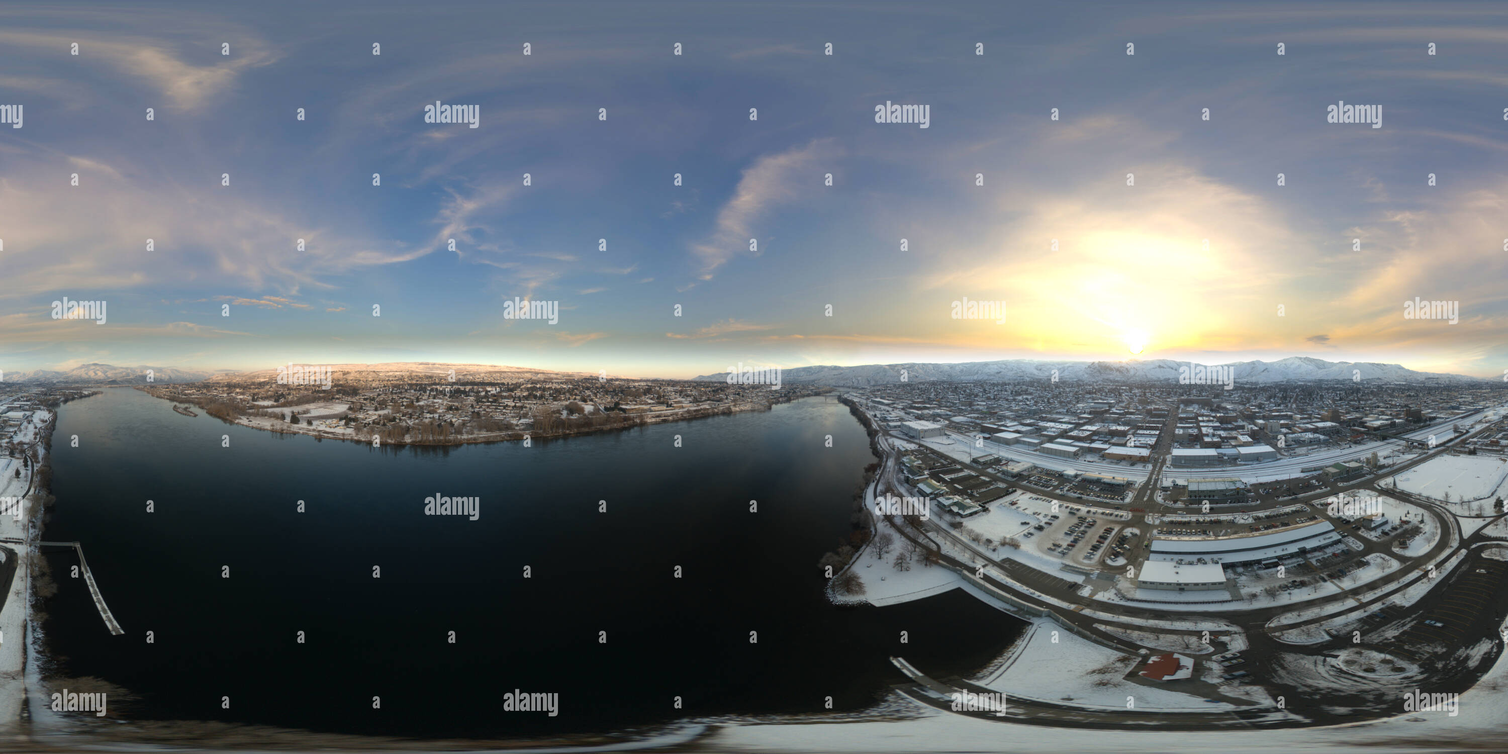 Wenatchee river winter hi-res stock photography and images - Alamy
