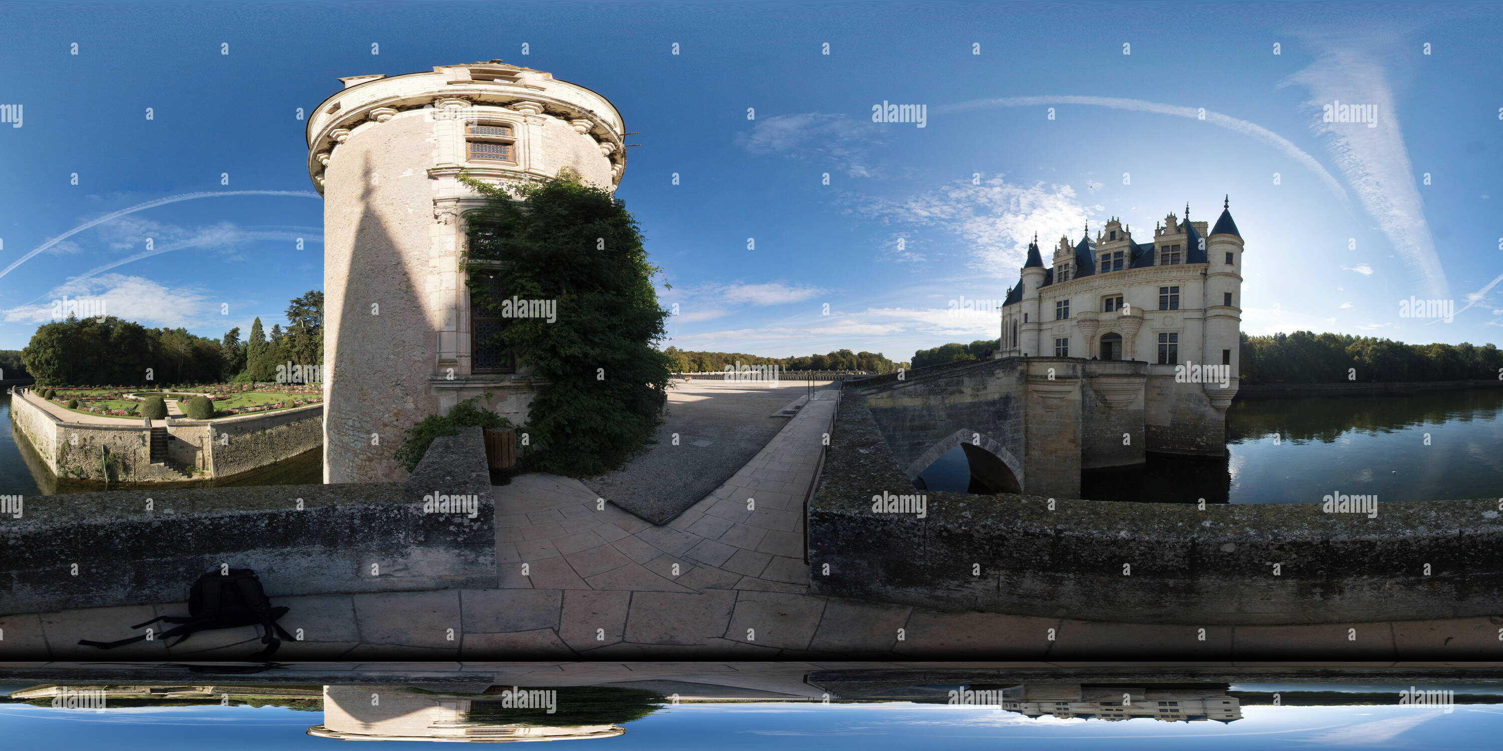 360 degree panoramic view of Chateau De Chenonceau, View From North, 2016-10, freehand