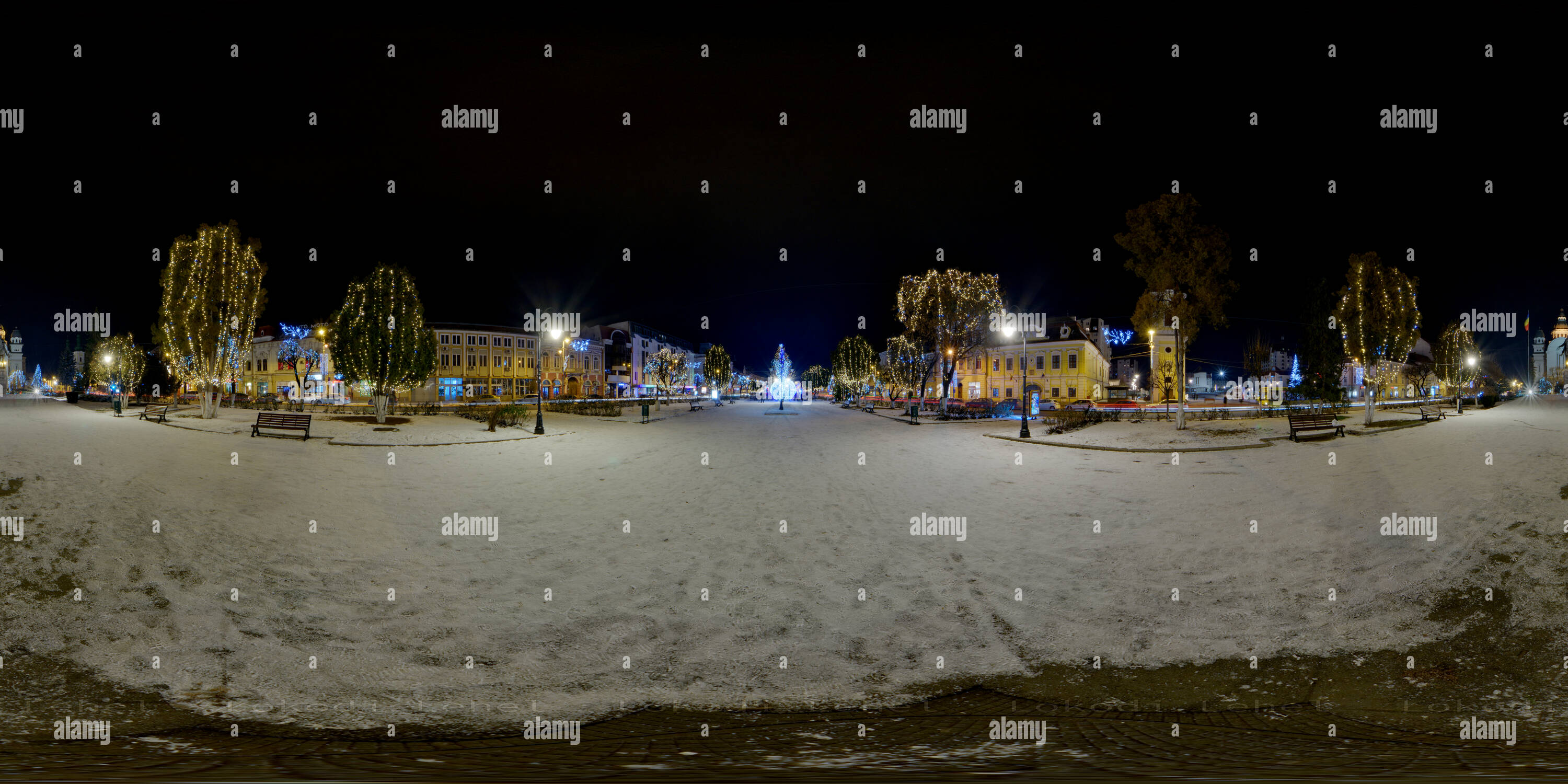 360 degree panoramic view of Piața Trandafirilor (Roses' Square), Town Centre in Winter Nighttime, Târgu Mureș