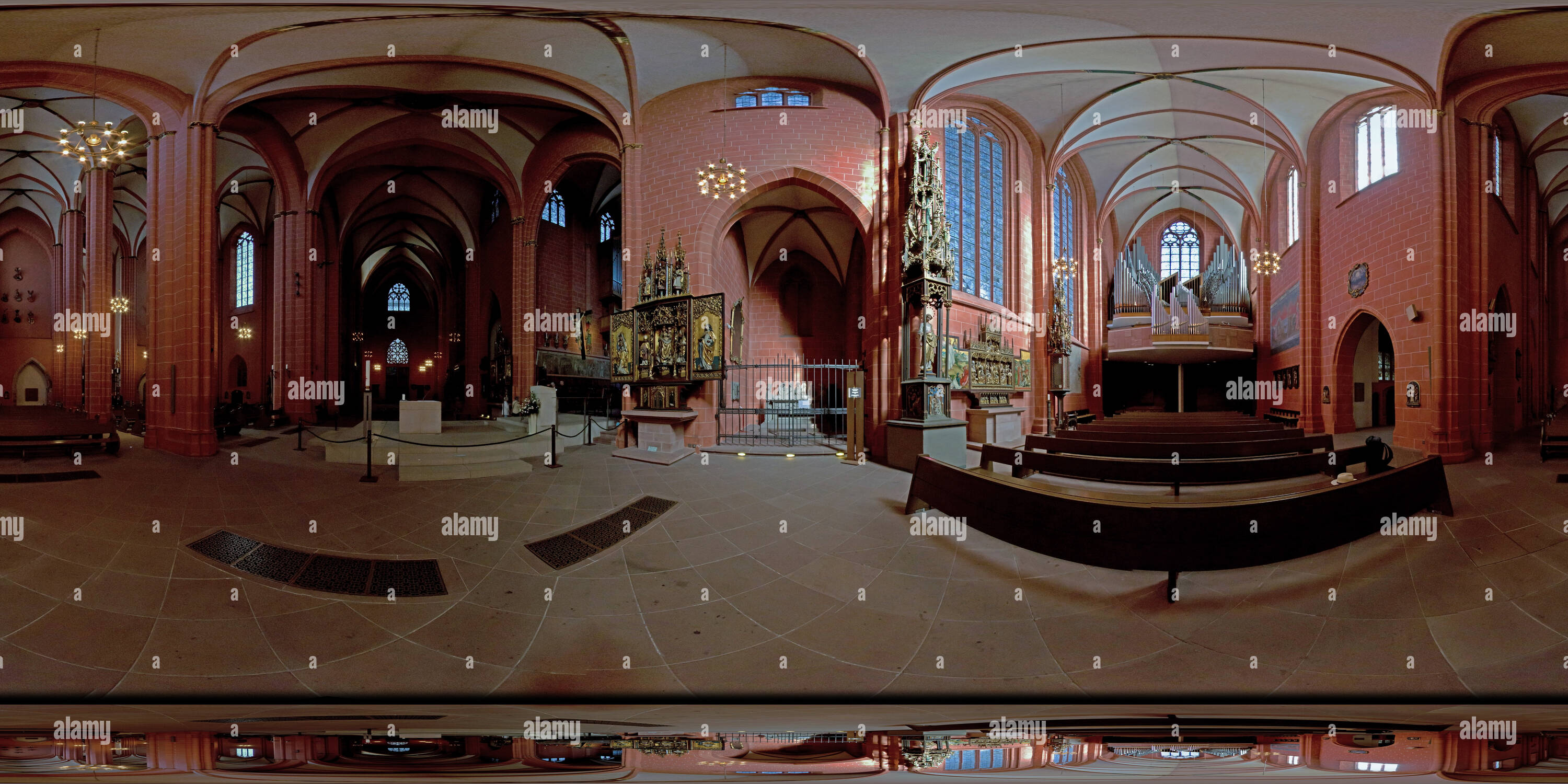 360 degree panoramic view of Imperial Cathedral of Saint Bartholomew Frankfurt, Crossing, 2016-04, freehand