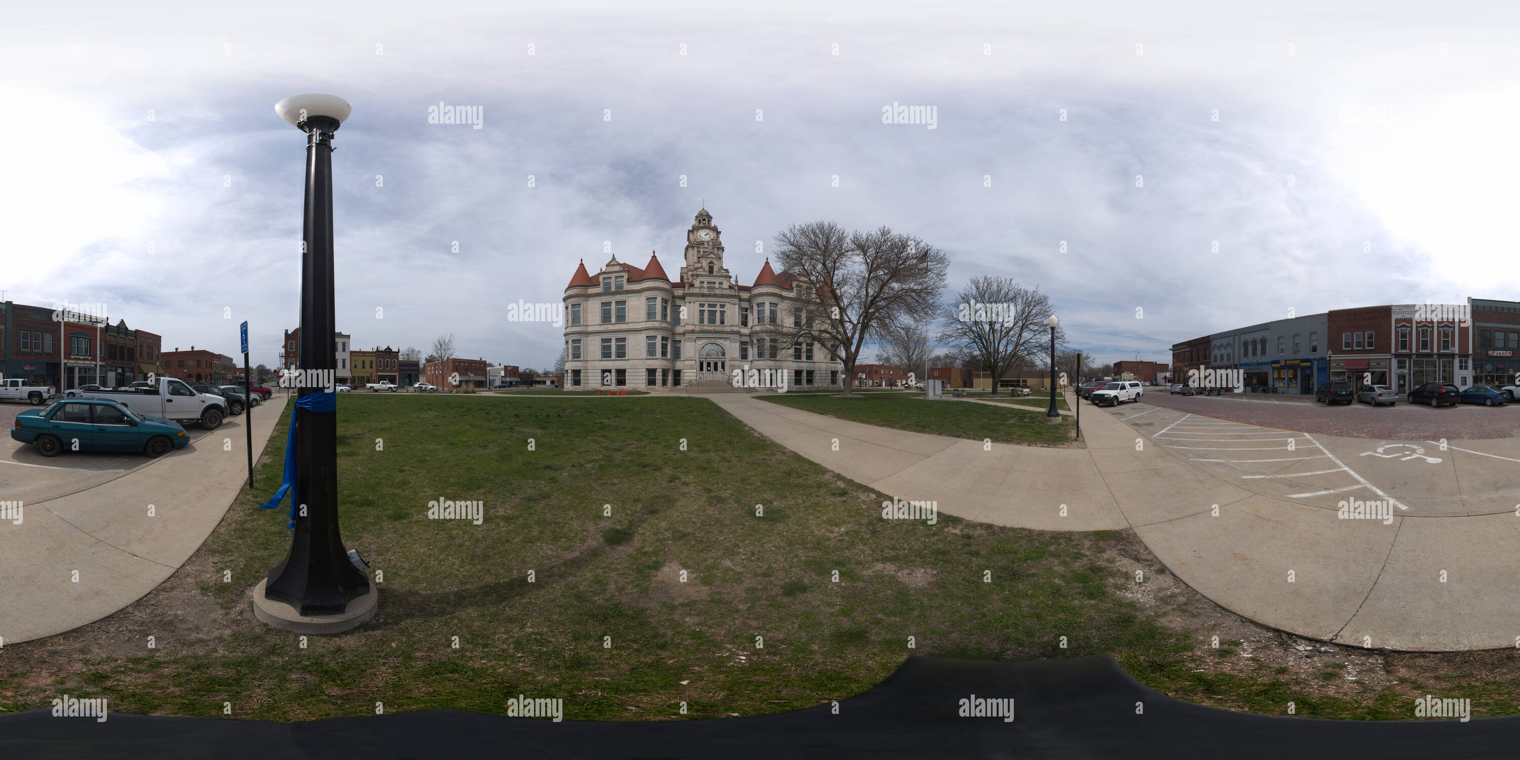 360 degree panoramic view of Dallas County, Iowa Courthouse and Main Square