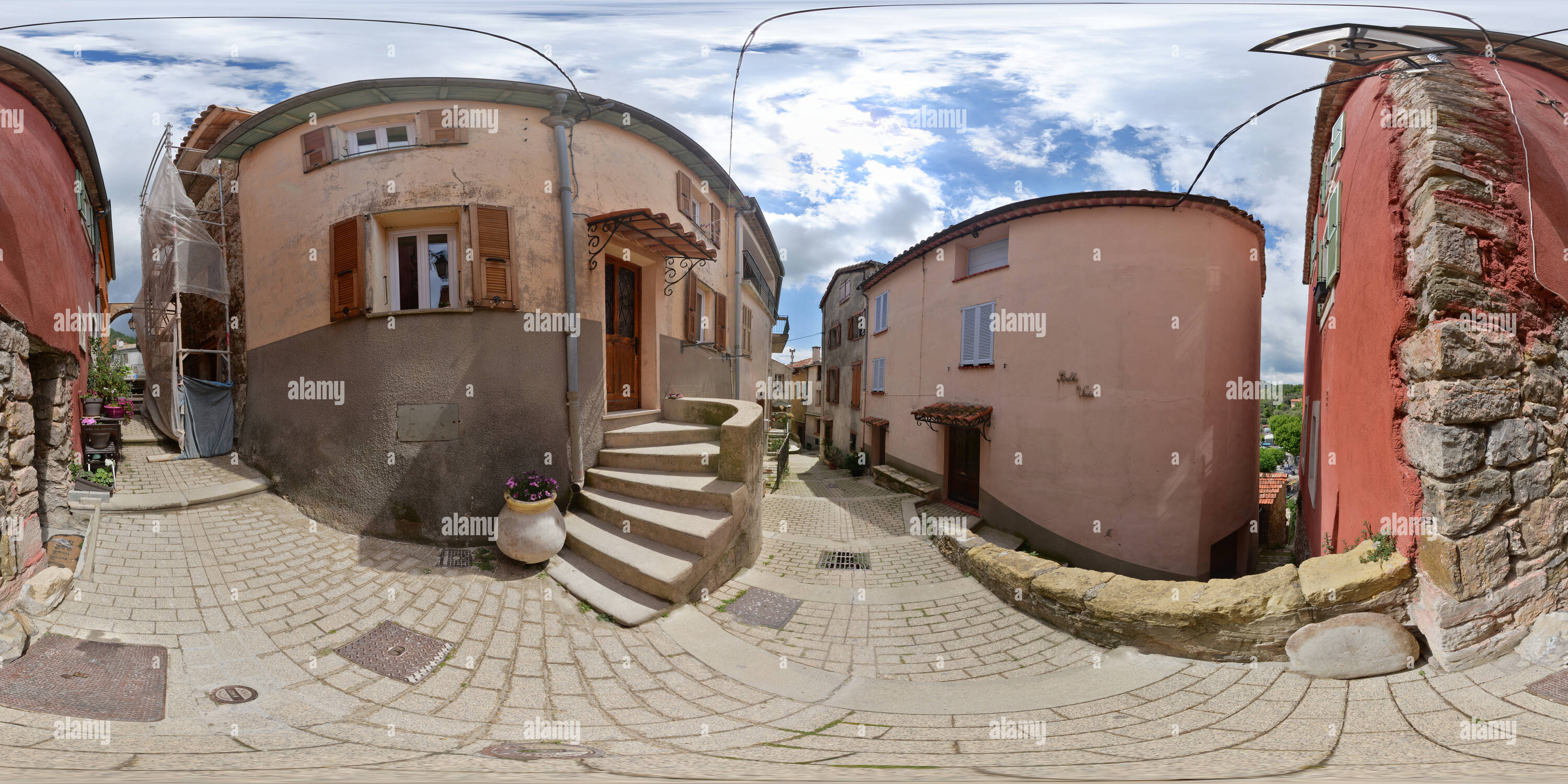 360° view of Village of Bonson Alamy