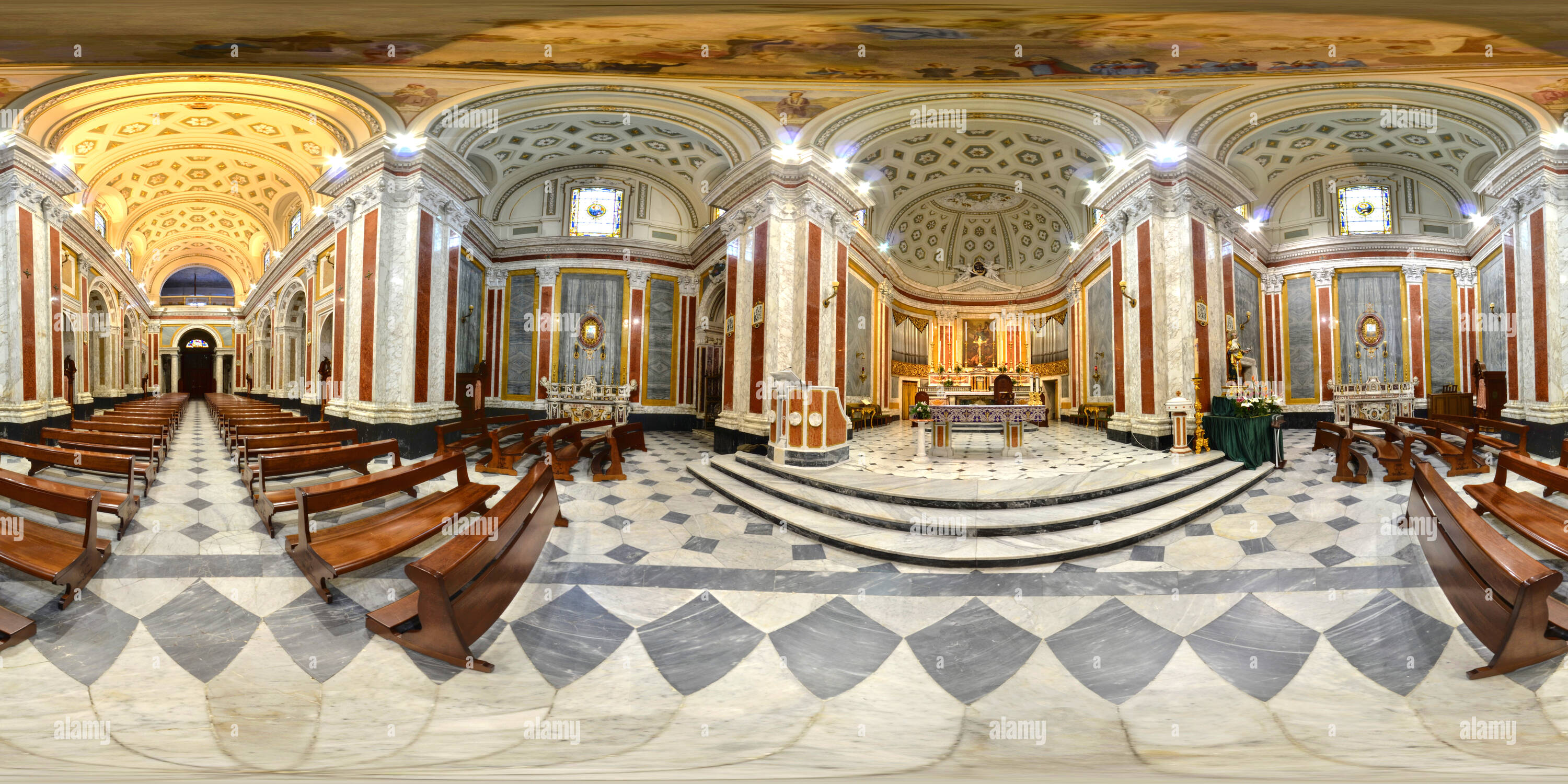 Parrocchia Di Sant'alfonso Maria De' Liguori 360° view of Basilica di Sant'Alfonso Maria De Liguori - Altare - Alamy