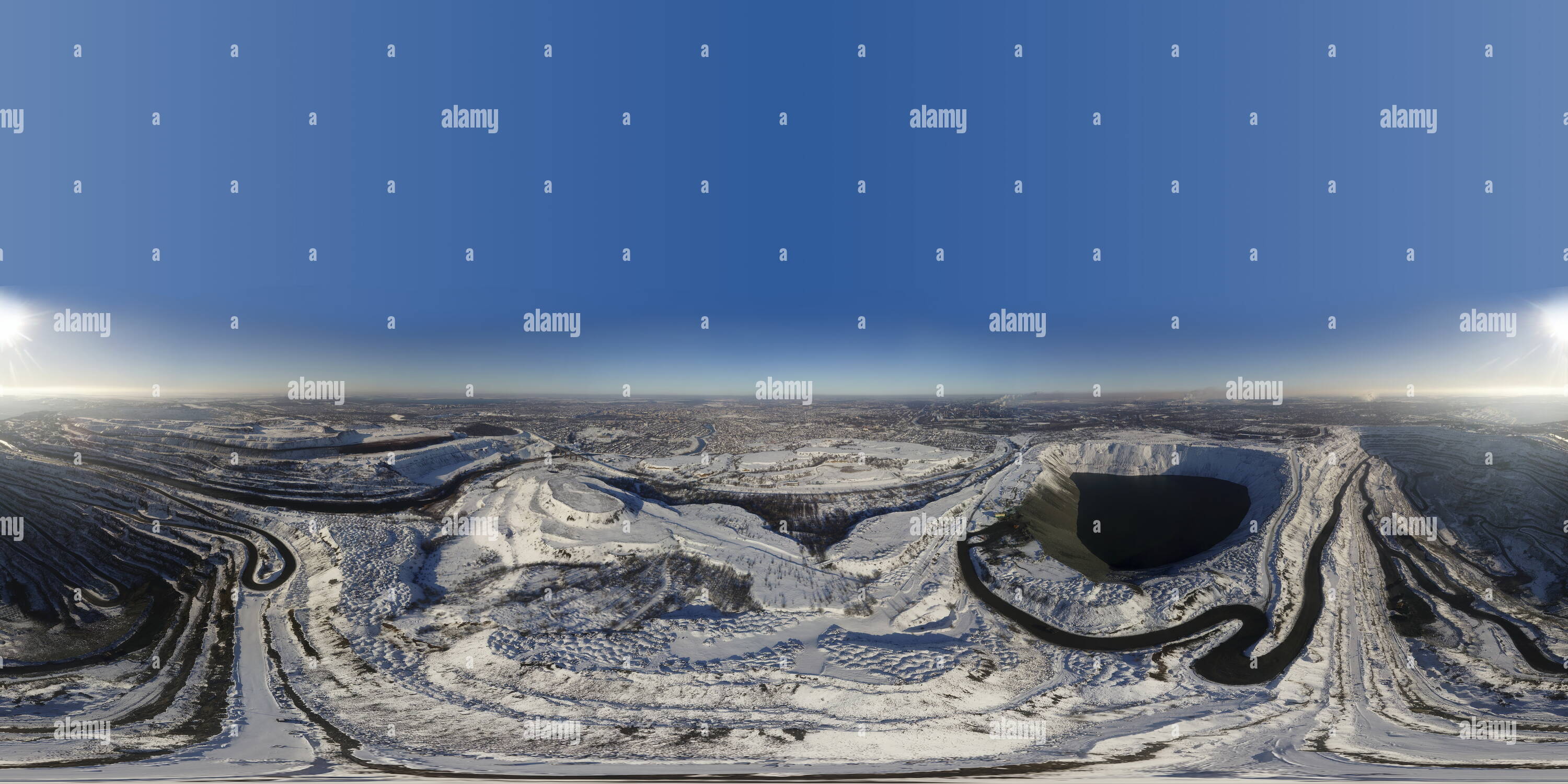 360° view of Sun and Snow Alamy