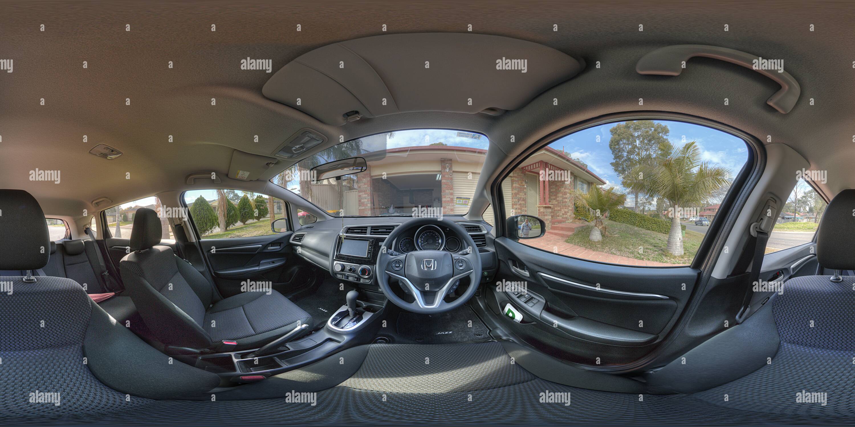 360° view of Inside the 2018 Honda Jazz Vti Alamy