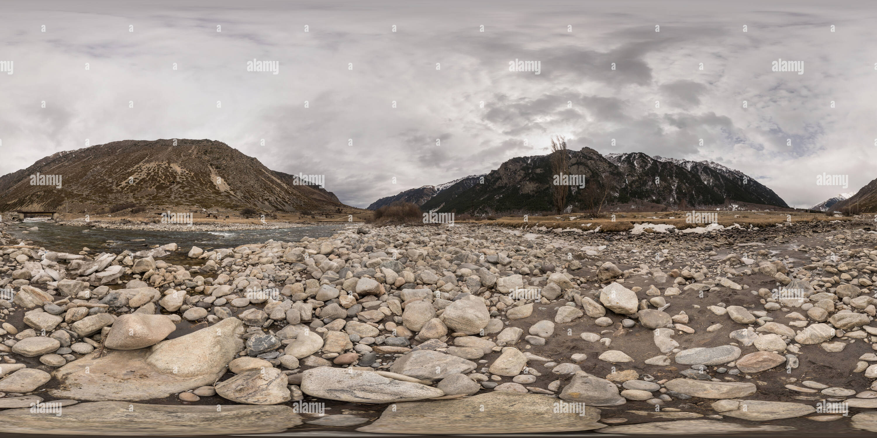 360° view of River Baksan, Caucasus Alamy