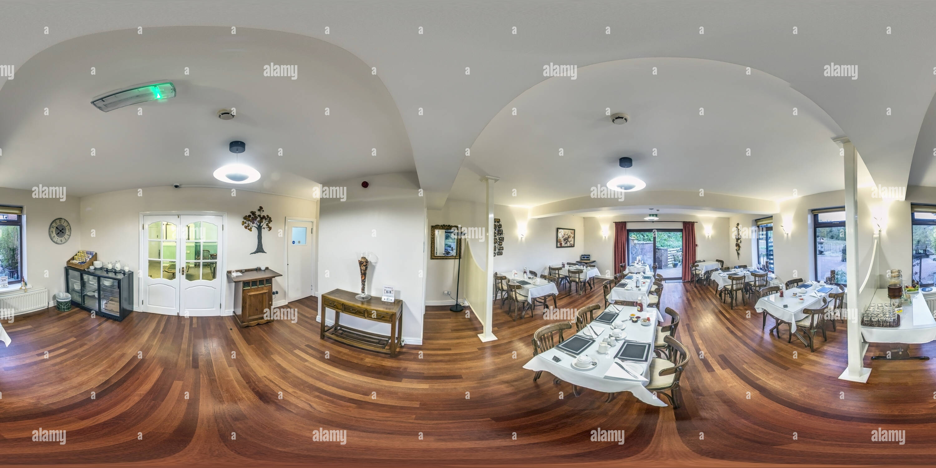 360° View Of The Laurels B&B Breakfast Room - Alamy