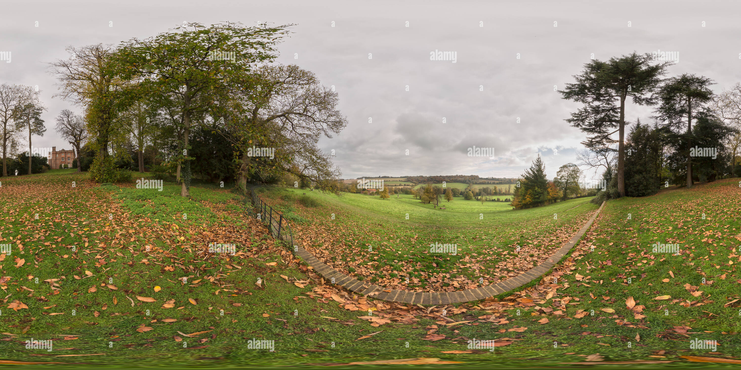 360 degree panoramic view of Hughenden Manor Garden