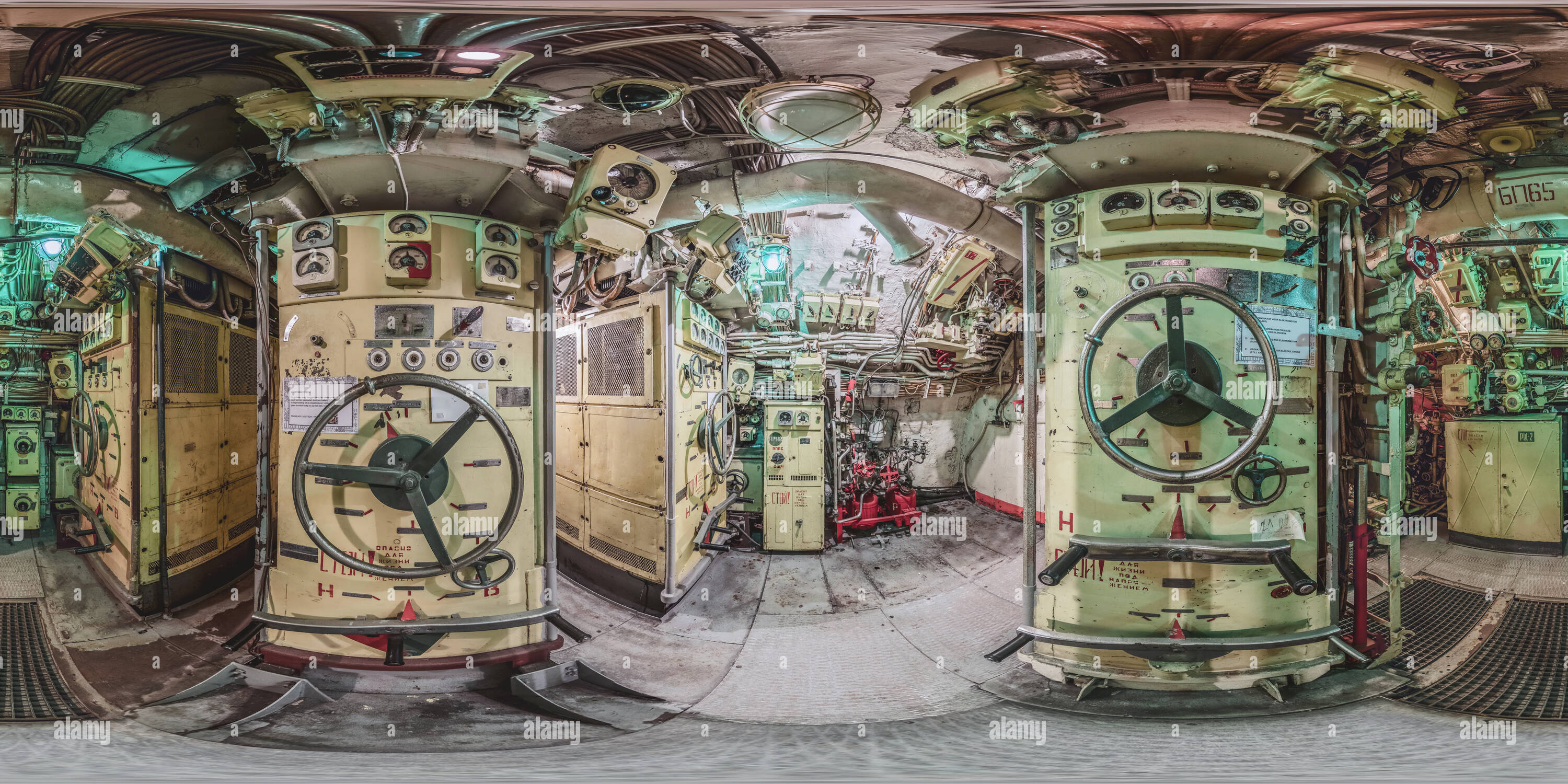 360 degree panoramic view of USSR Foxtrot Submarine - service room 2