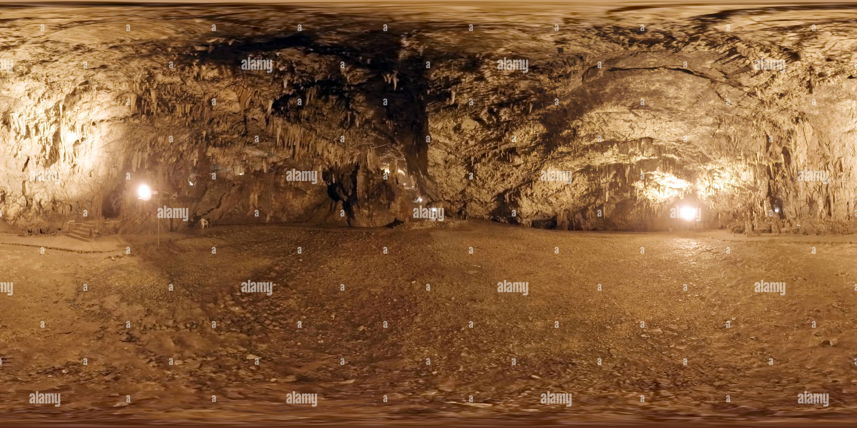 360 degree panoramic view of Drogarati Cave