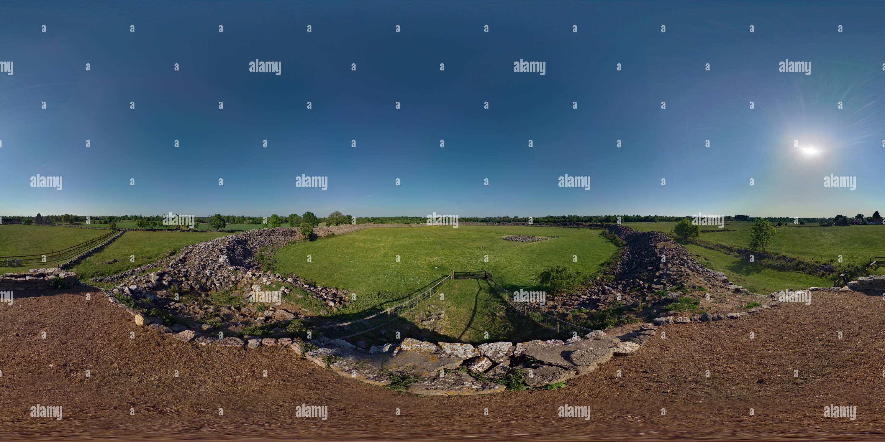 360 degree panoramic view of On Top of The Wall at Gråborg (Midland Forest, Öland, Sweden)