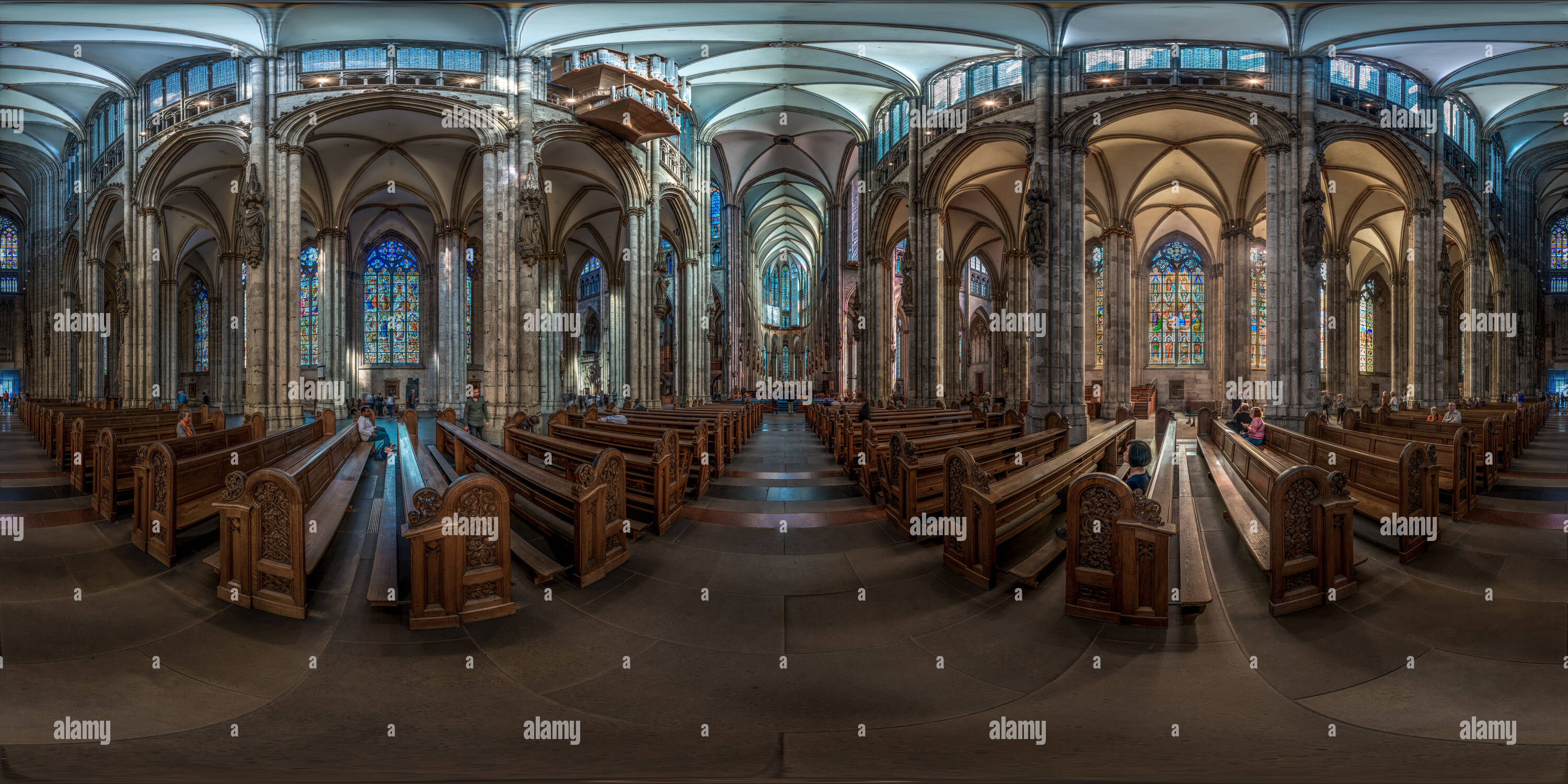 360 degree panoramic view of Cologne Cathédrale