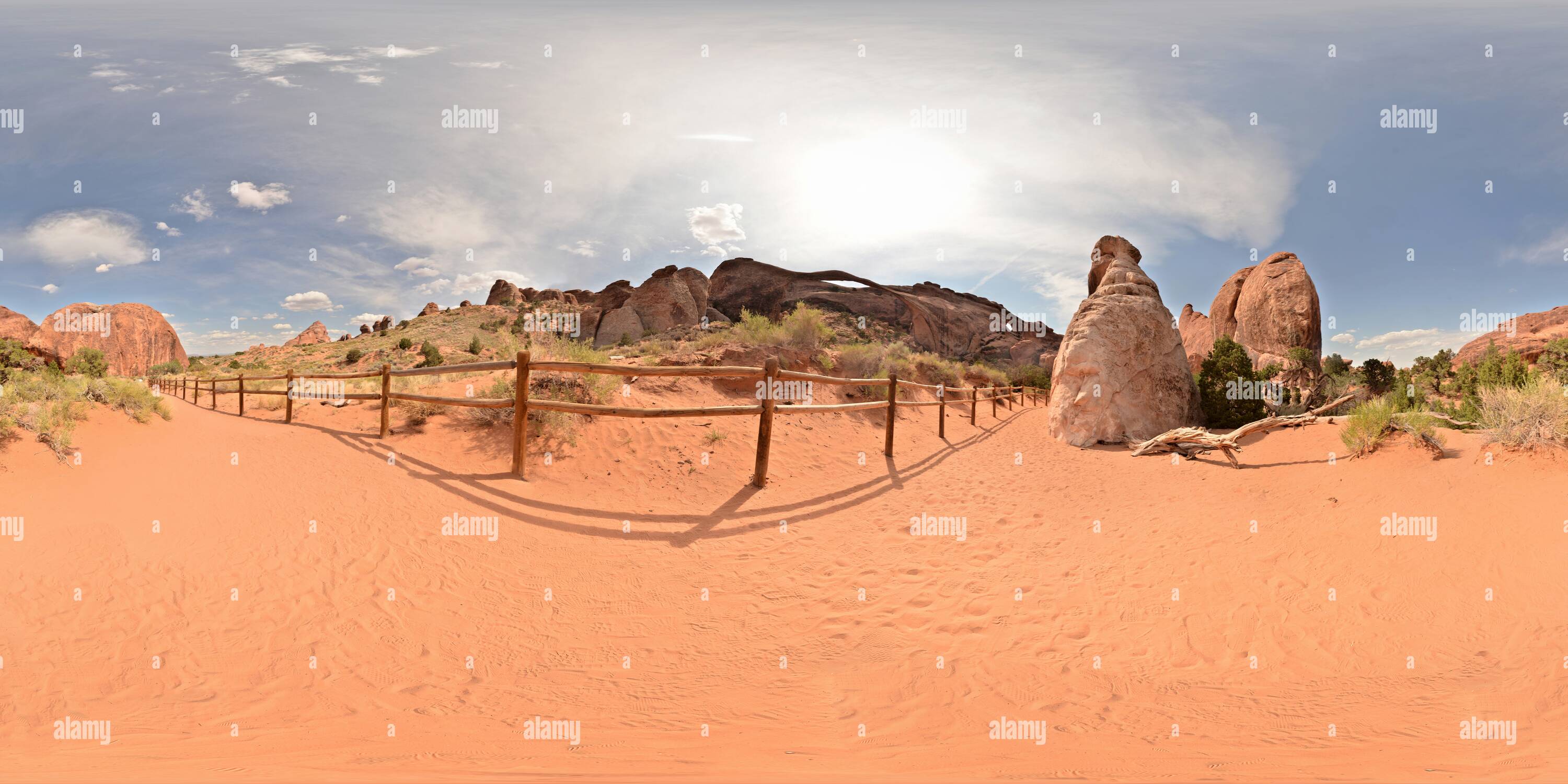 360 degree panoramic view of Devils Garden Trailhead, view at Landscape Arch