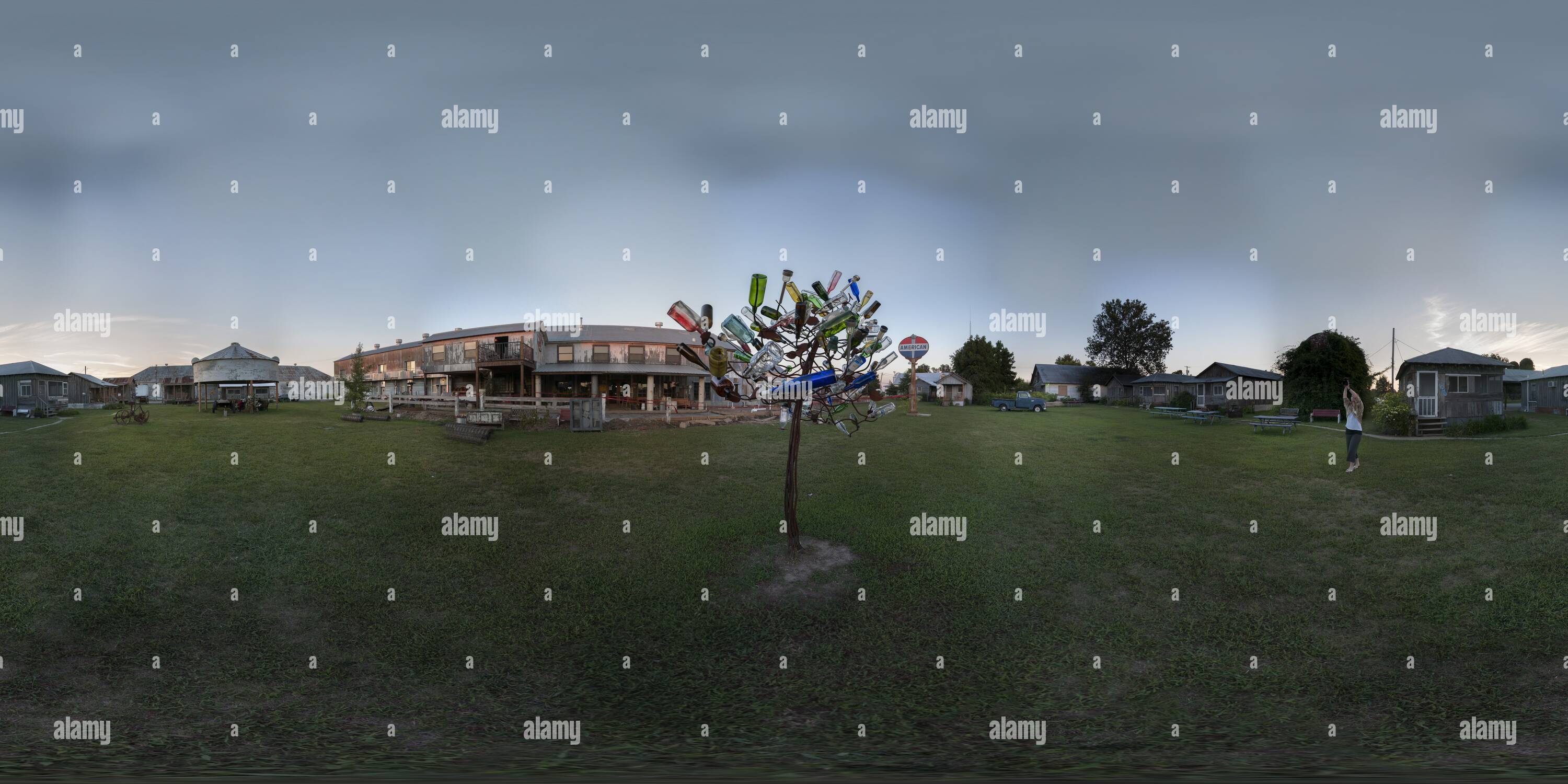 360° view of Bottletree at Shackupinn Alamy