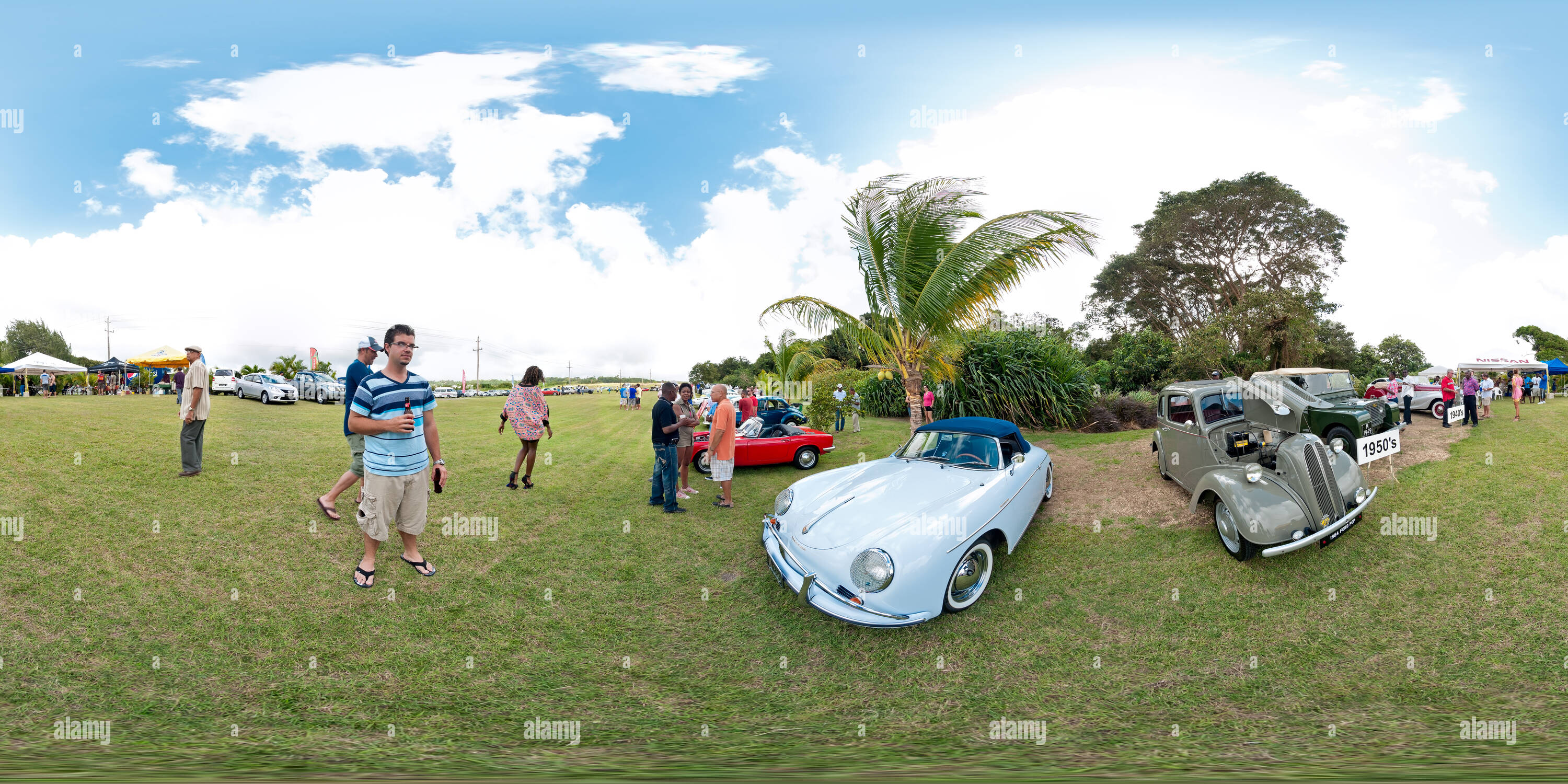 360° view of Content classic car revival 2014 - Porsche - Alamy