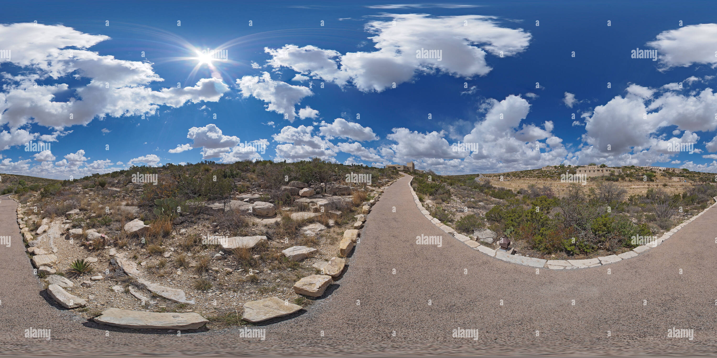 360° view of Approach to Carlsbad Caverns Alamy
