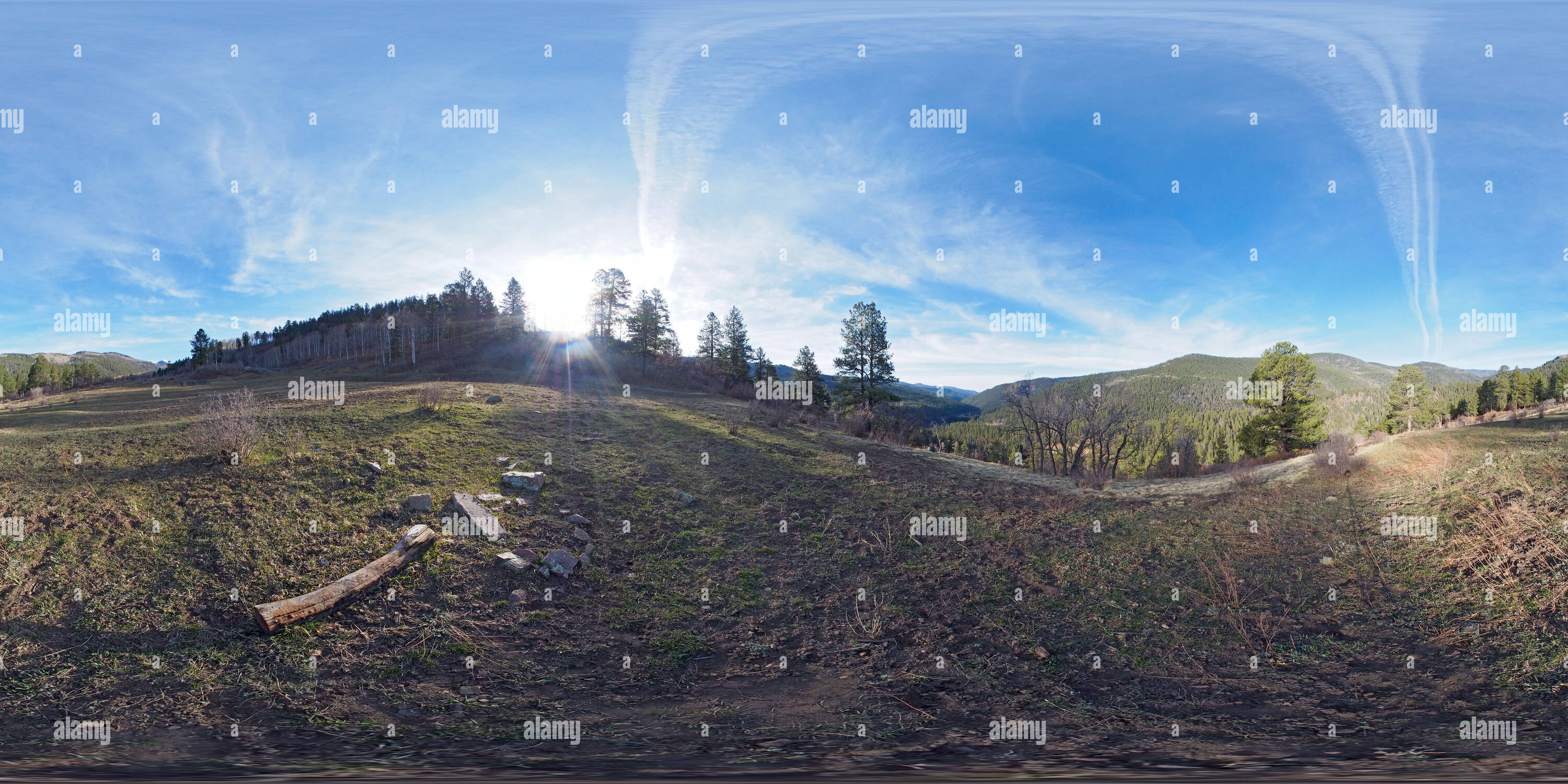 360° view of Pecos River trailhead in the Sangre de Cristo Mountains ...