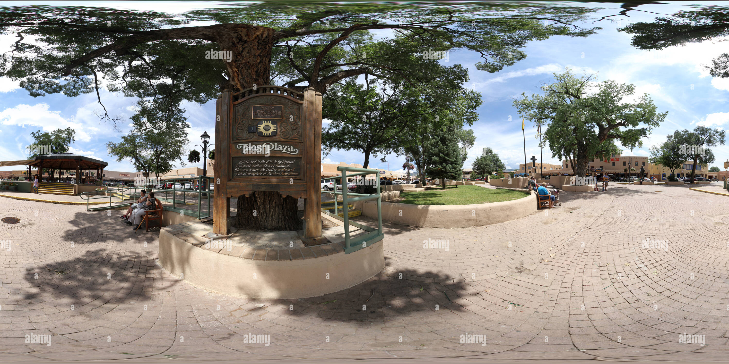 360 degree panoramic view of Taos Plaza, Taos, New Mexico