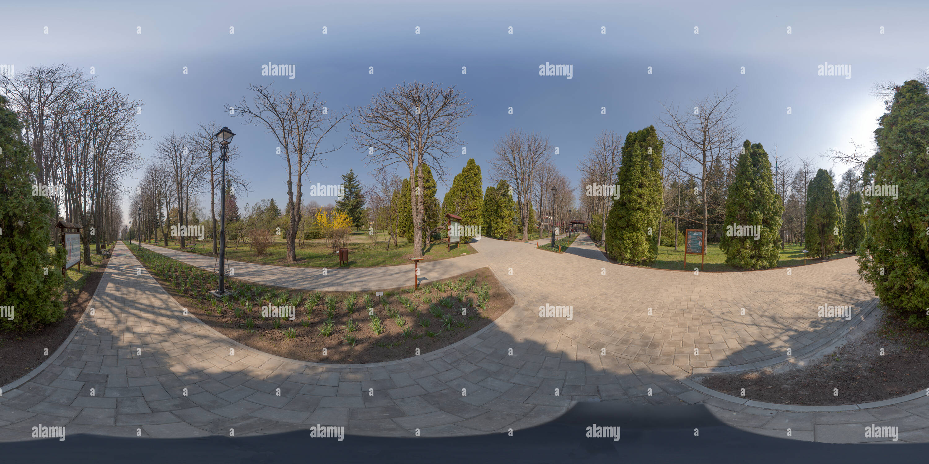 360 degree panoramic view of Anastasie Fatu Botanical Gardens / Grădina Botanică 'Anastasie Fătu'