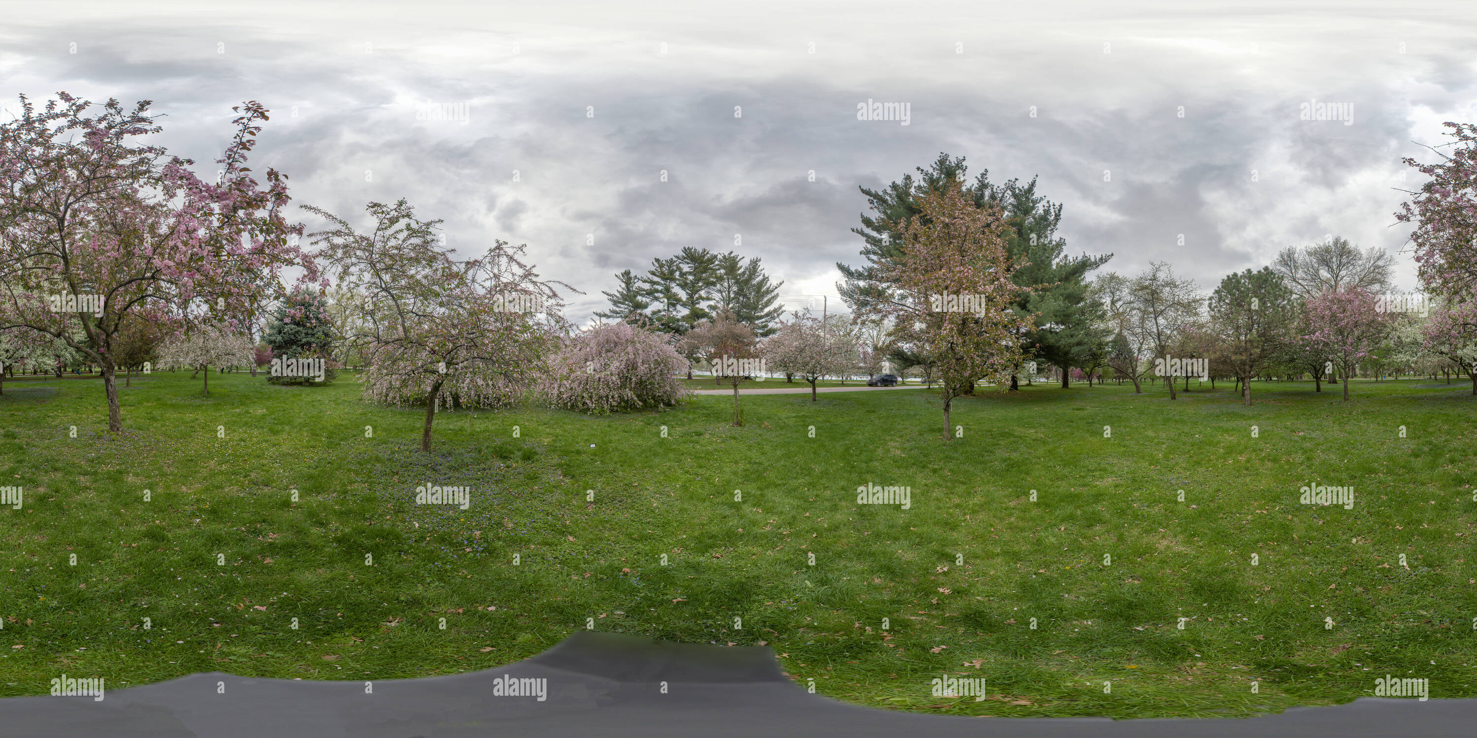 360° view of Water Works Park Spring in Des Moines, Iowa Alamy