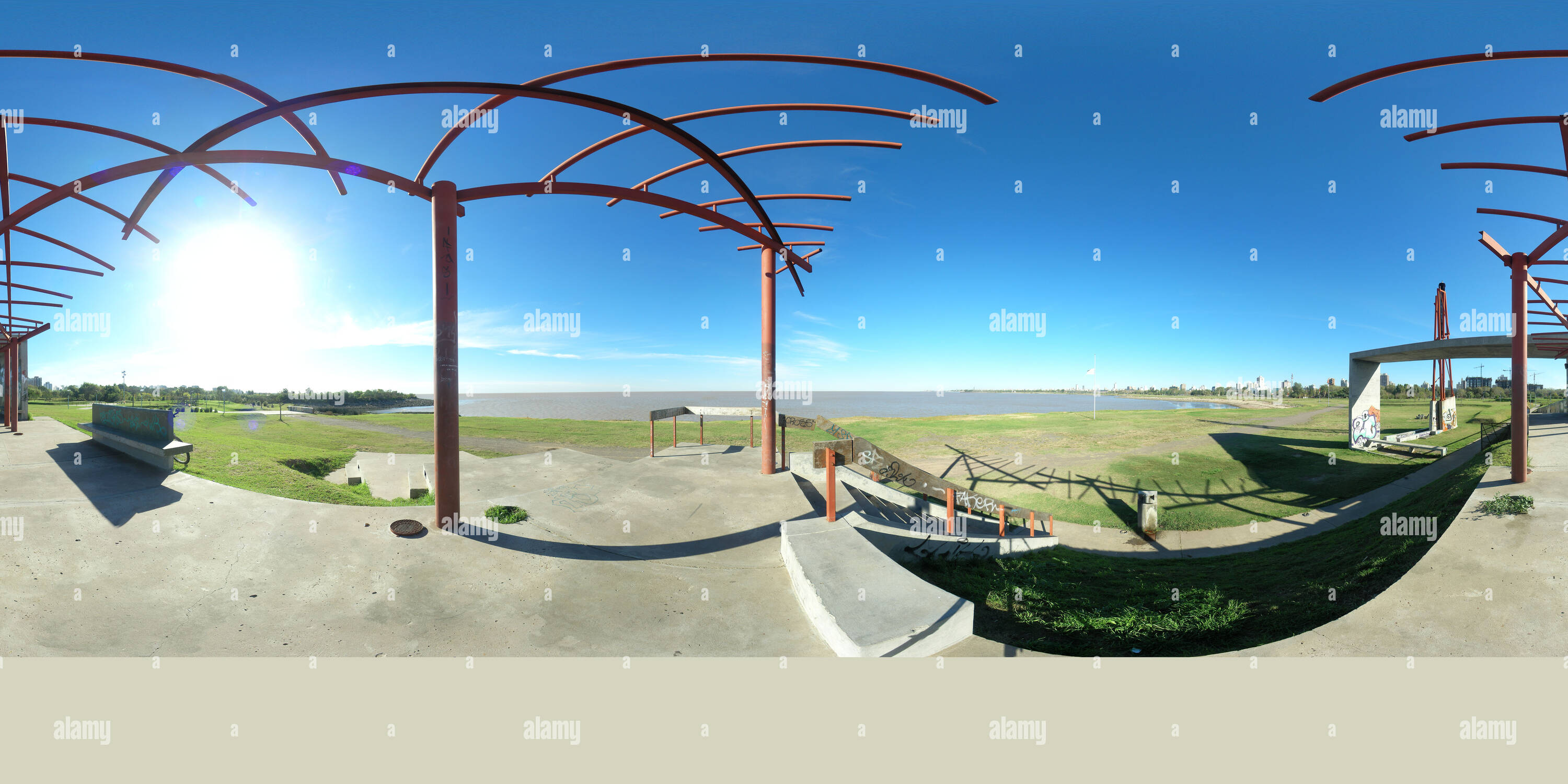 360 degree panoramic view of Arenales Park