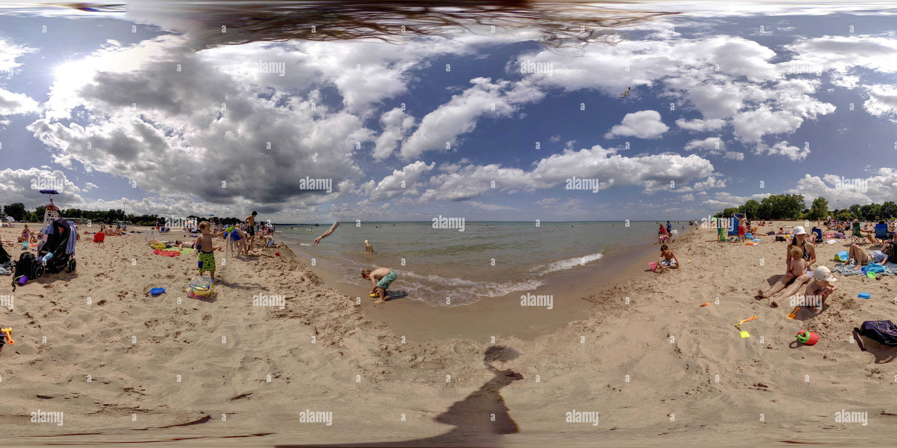 360 degree panoramic view of Gillson Park - Wilmette Beach - Lake Michigan - 7