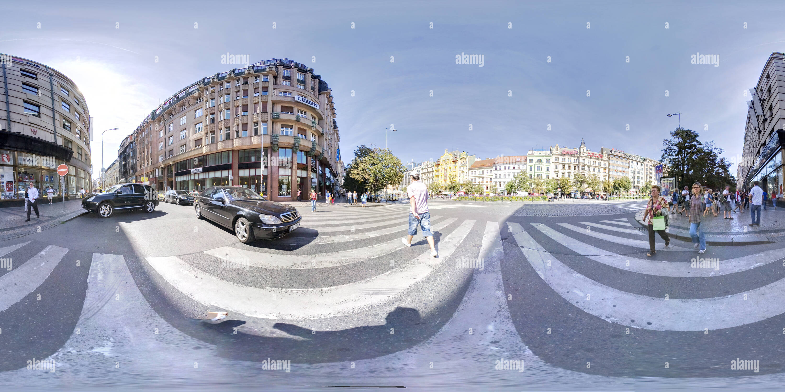 360° view of Vaclavske Namesti (Wenceslas Square) Shopping 07 Alamy