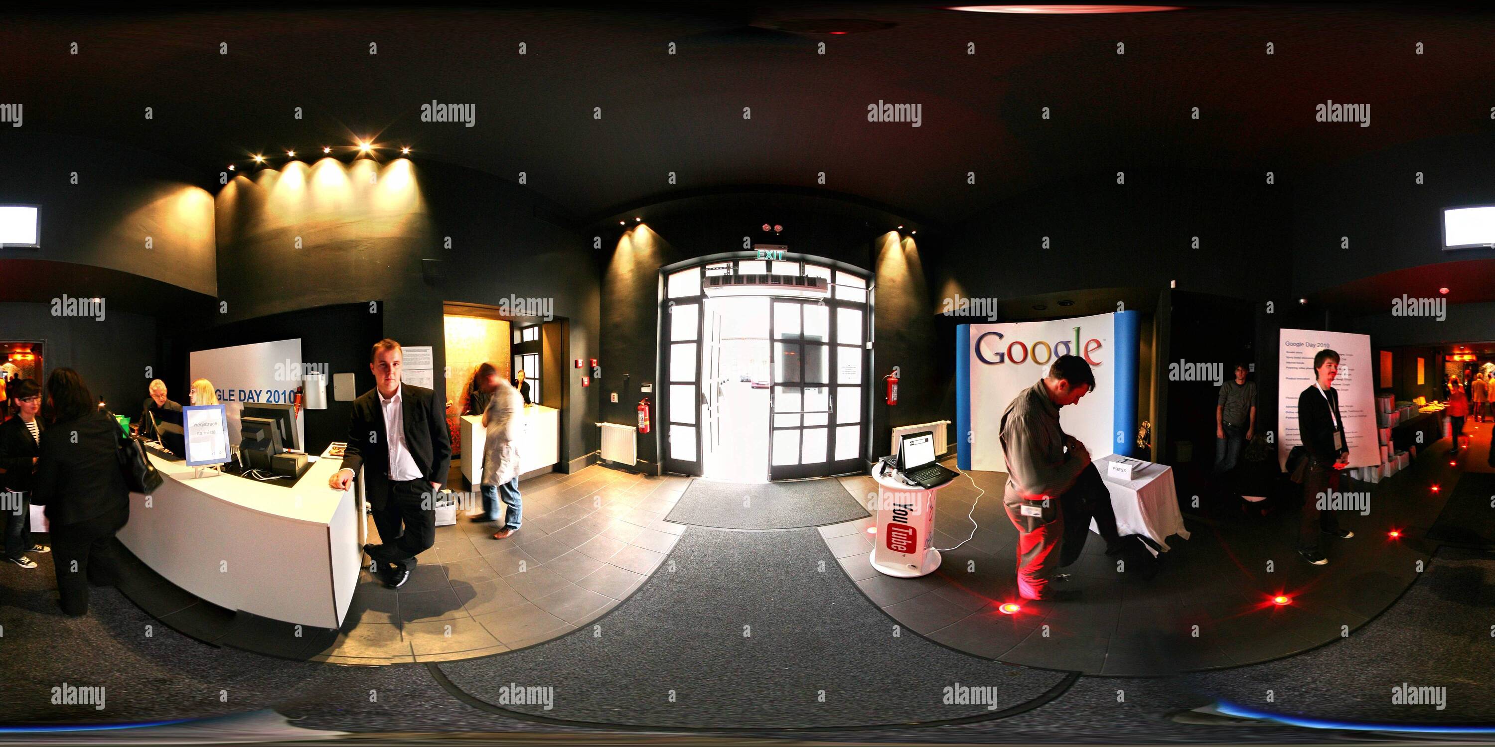 360 degree panoramic view of CZ Google Day 1