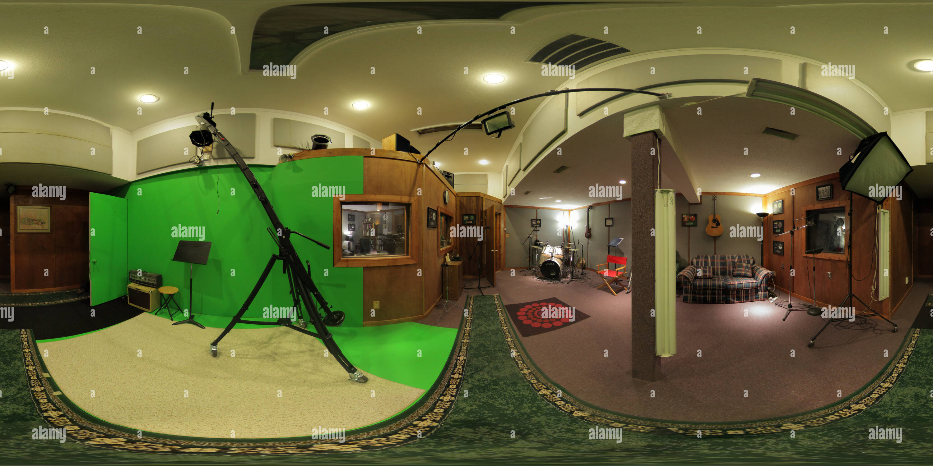 360-view-of-masters-touch-main-recording-room-alamy