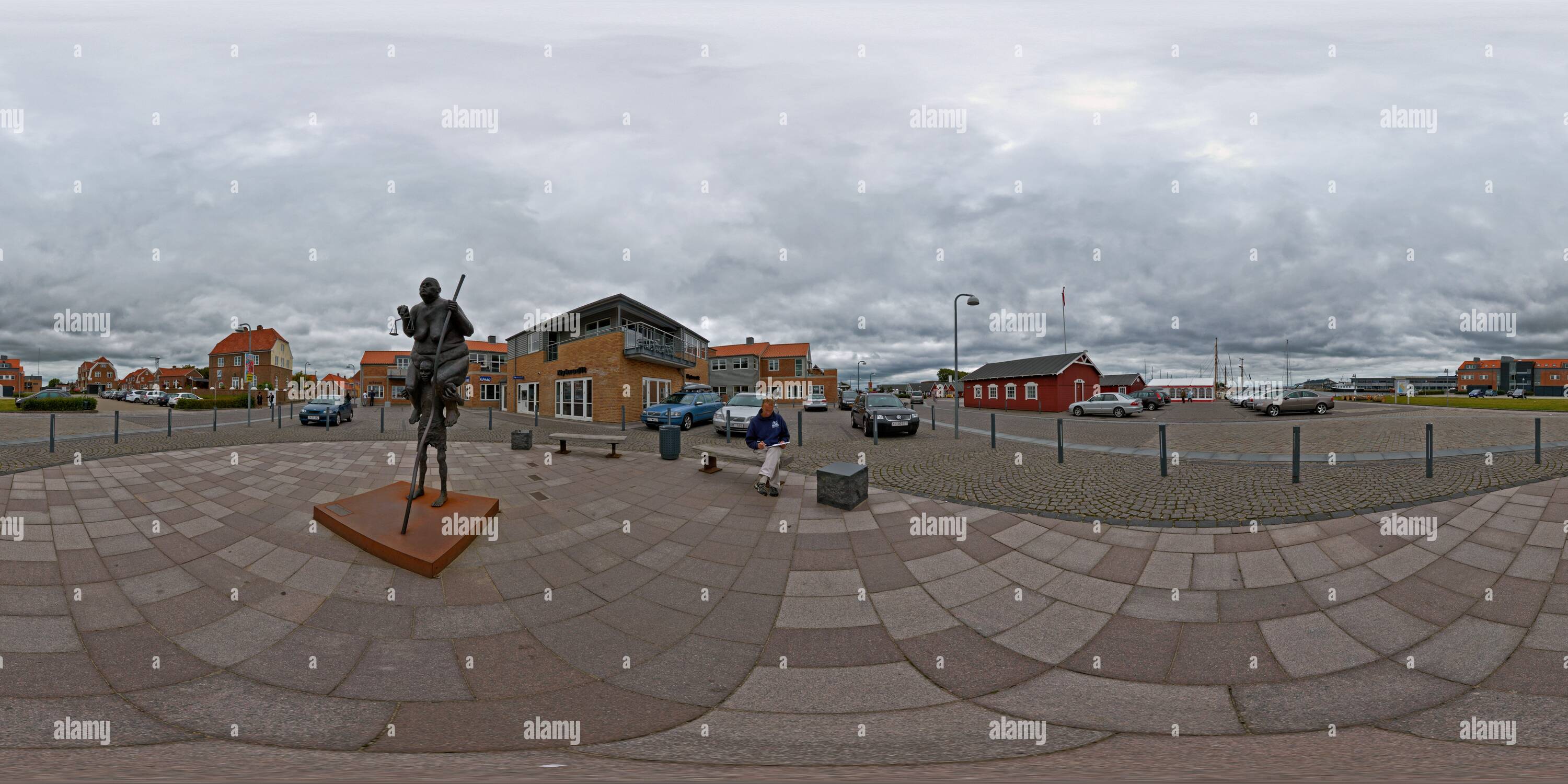 360 degree panoramic view of 'Survival of the Fattest' by Jens Galschiøt/Lars Calmar