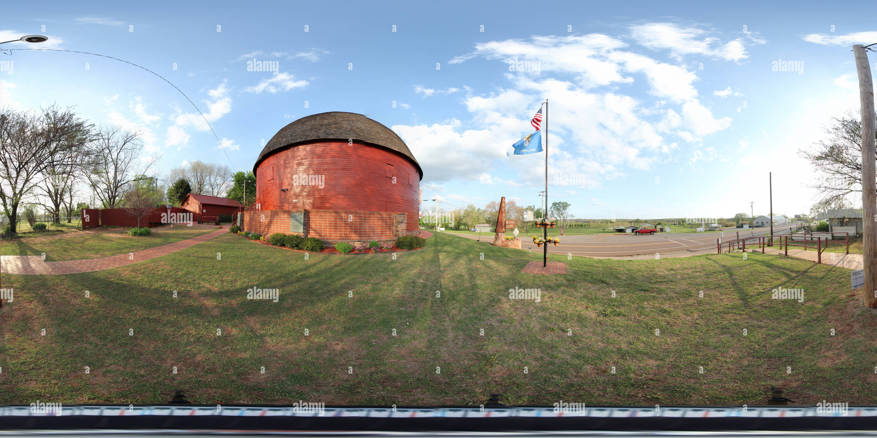 360 degree panoramic view of Arcadia Round Barn, South Side