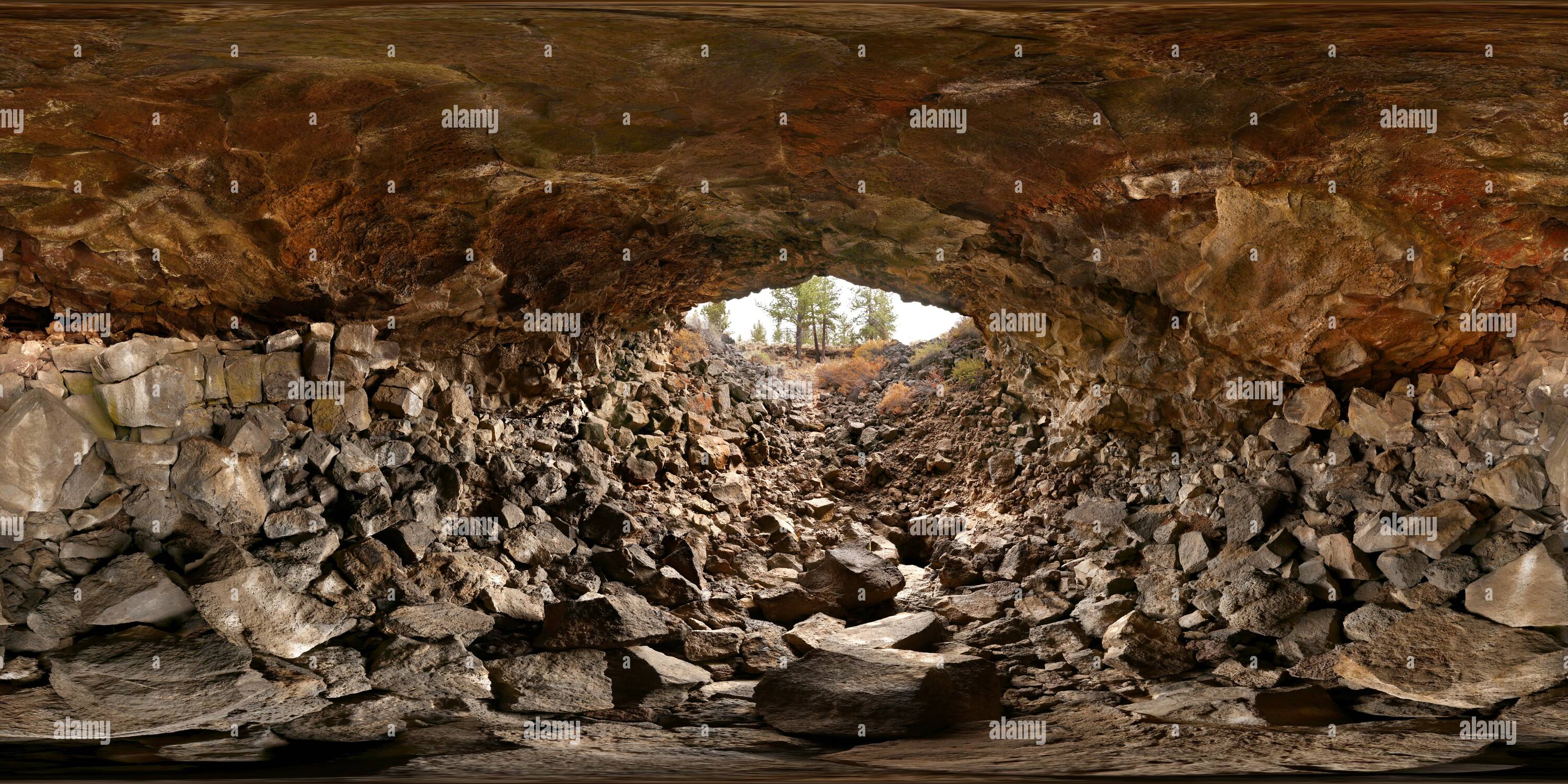 360 degree panoramic view of Charlie Cave entrance