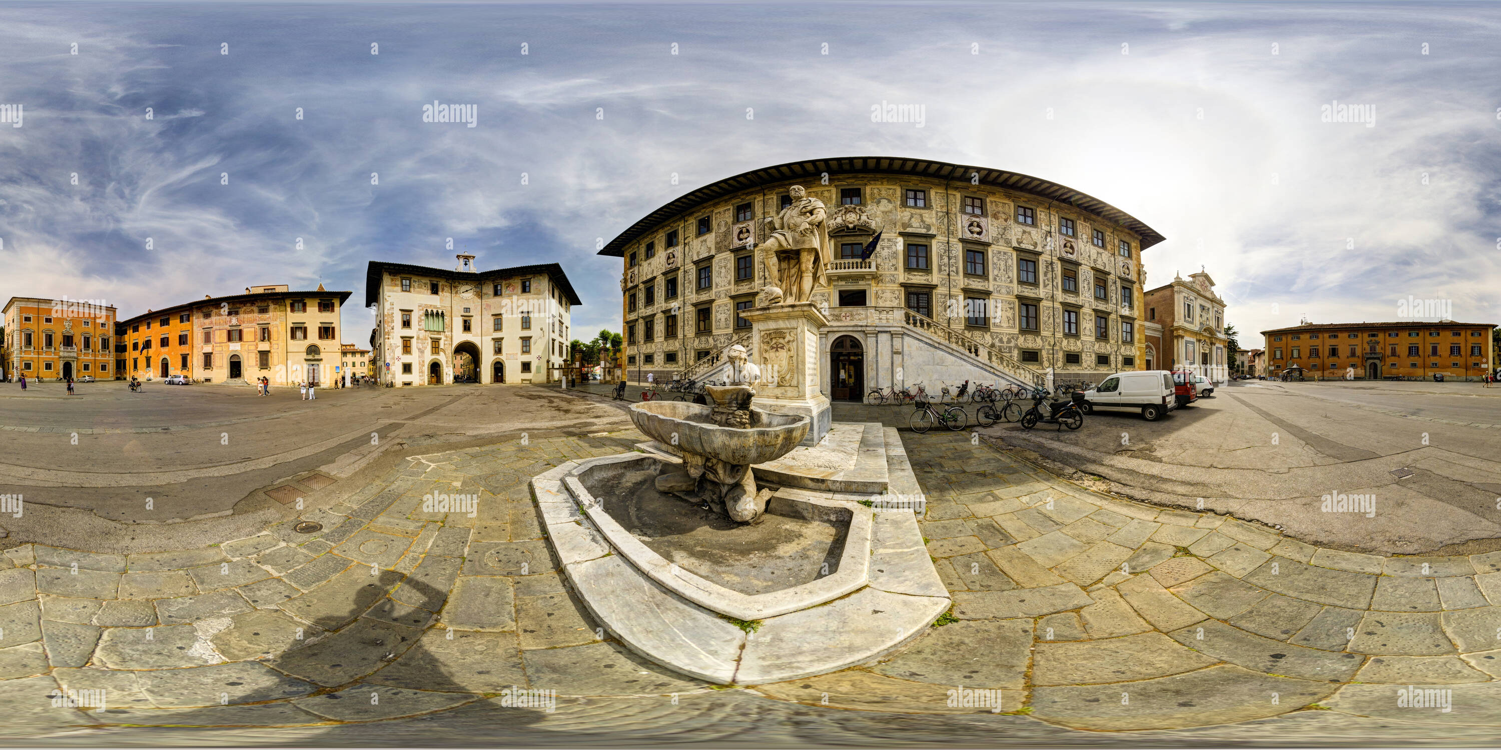 piazza dei cavalieri a pisa
