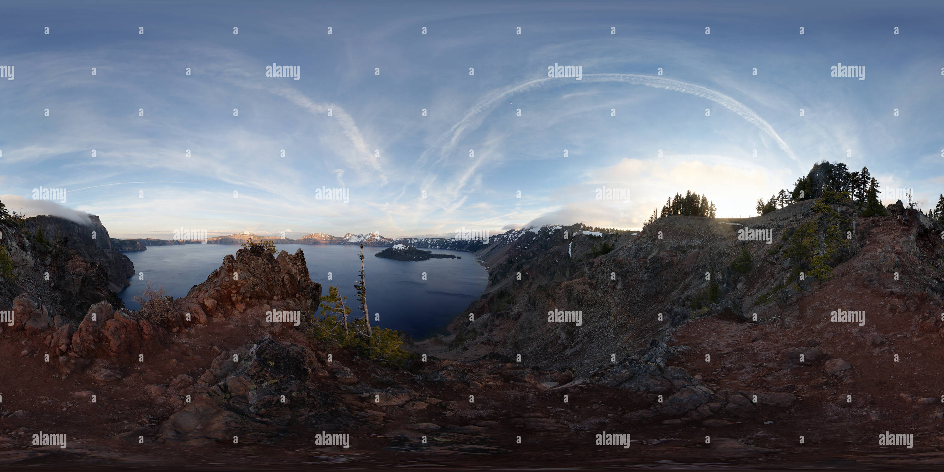 360° view of Sunset from Merriam Point, Crater Lake National Park - Alamy