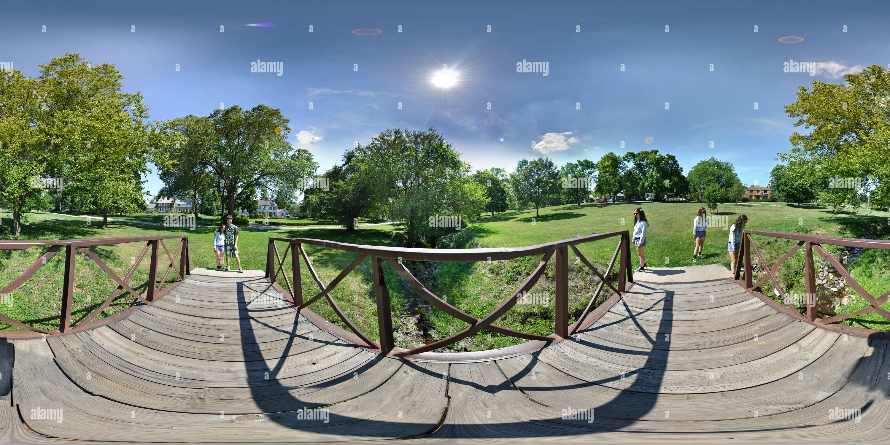360° view of Compton Park Bridge Alamy
