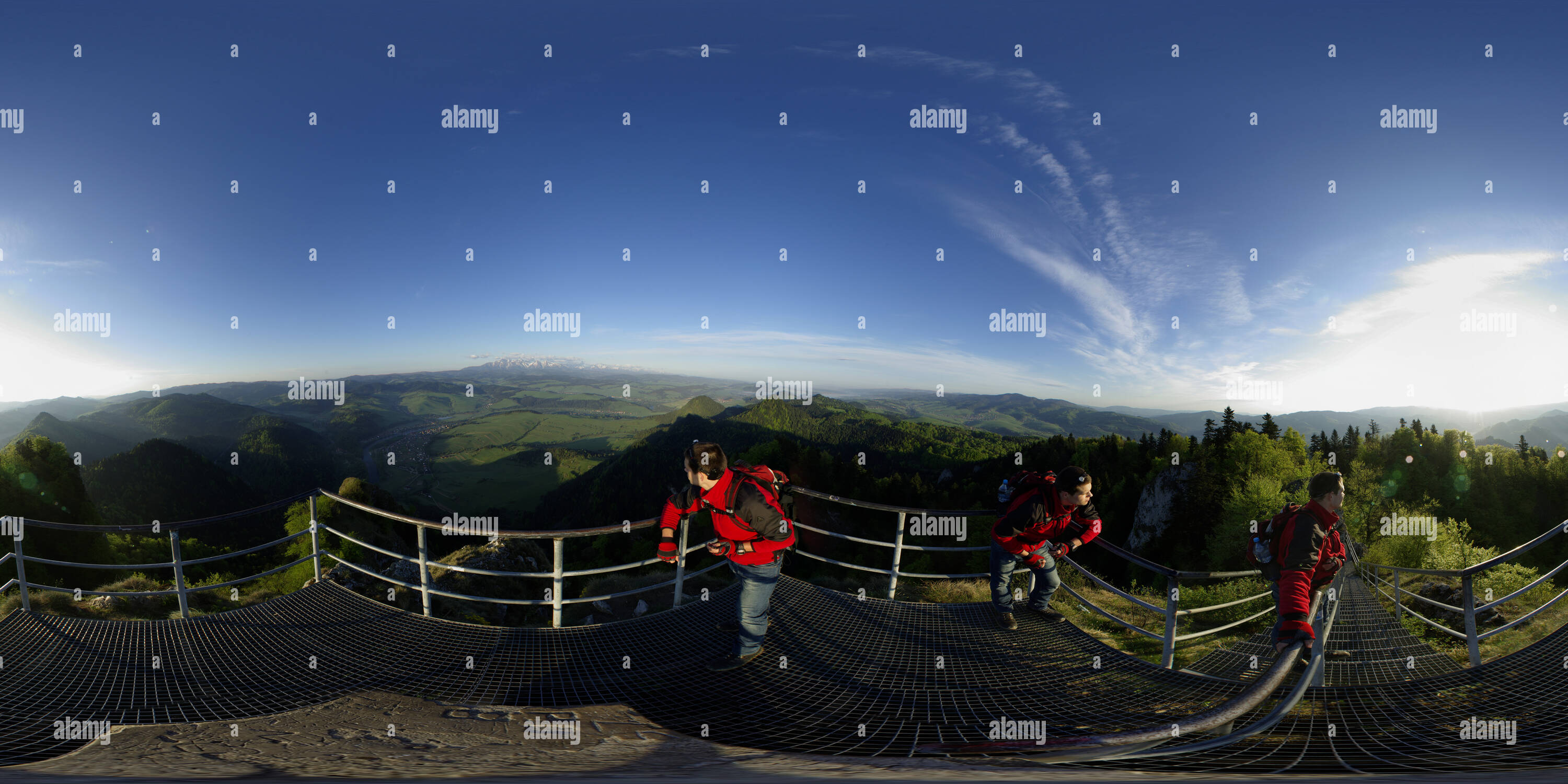 360° view of Three Crowns (Top) / Trzy Korony (Góra - Alamy