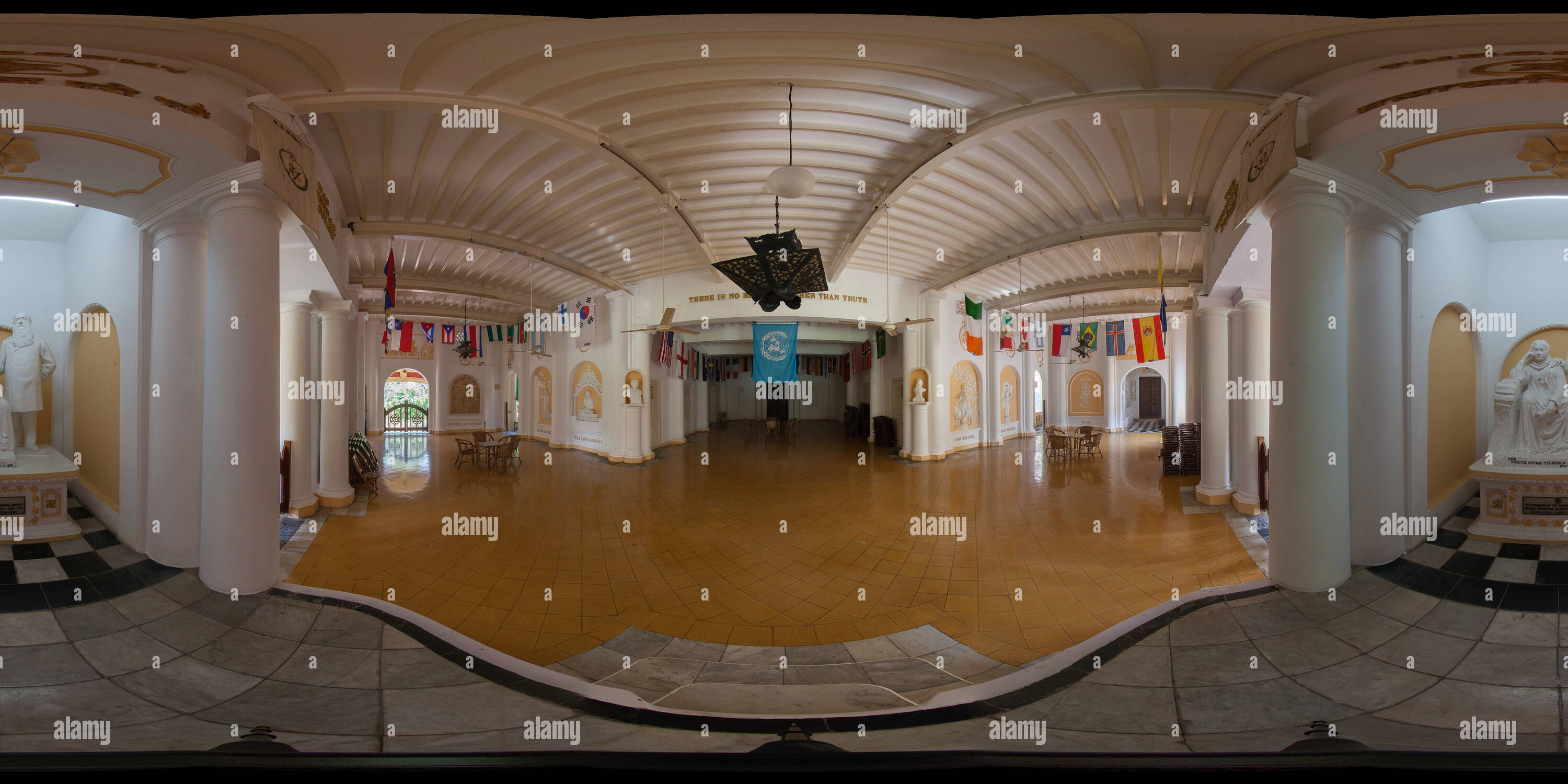 360 degree panoramic view of Headquarters Hall - The Theosophical Society Adyar 03