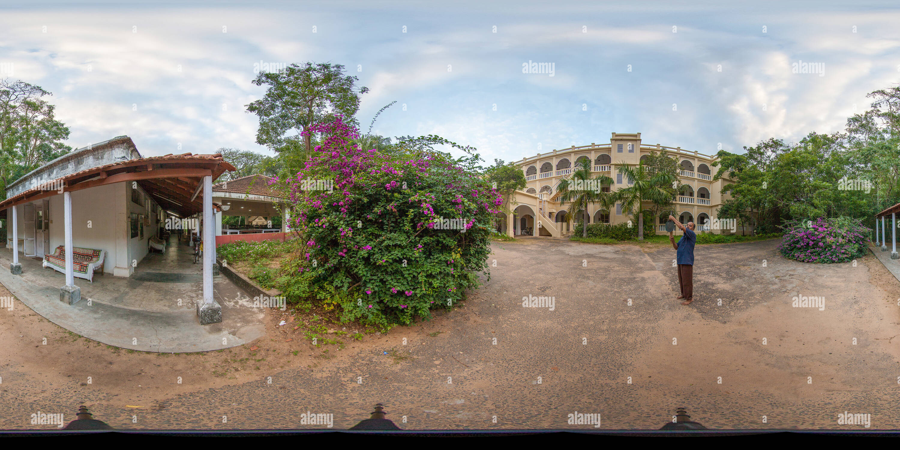 360 degree panoramic view of Leadbeater Chambers 13