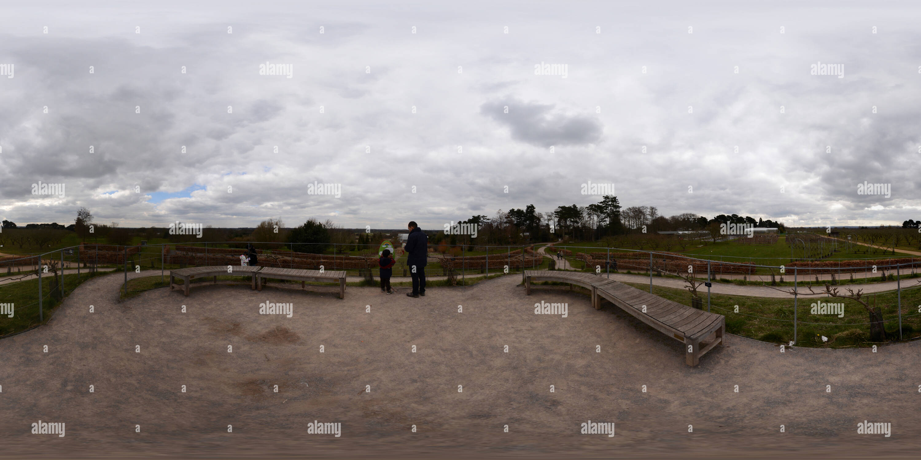 360° view of Spiral walk, Wisley Garden Alamy