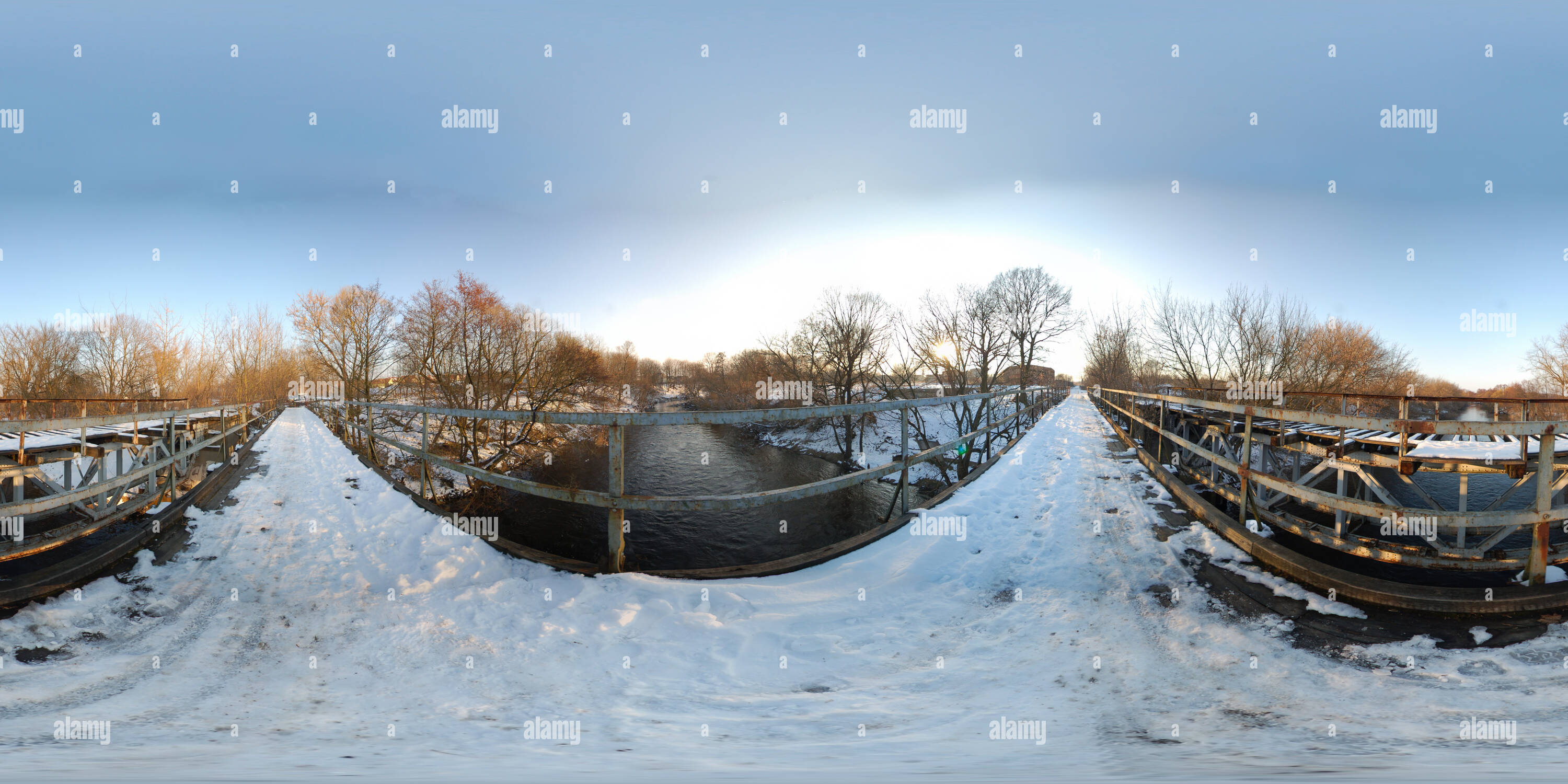 Most nad rzeka rega hi-res stock photography and images - Alamy