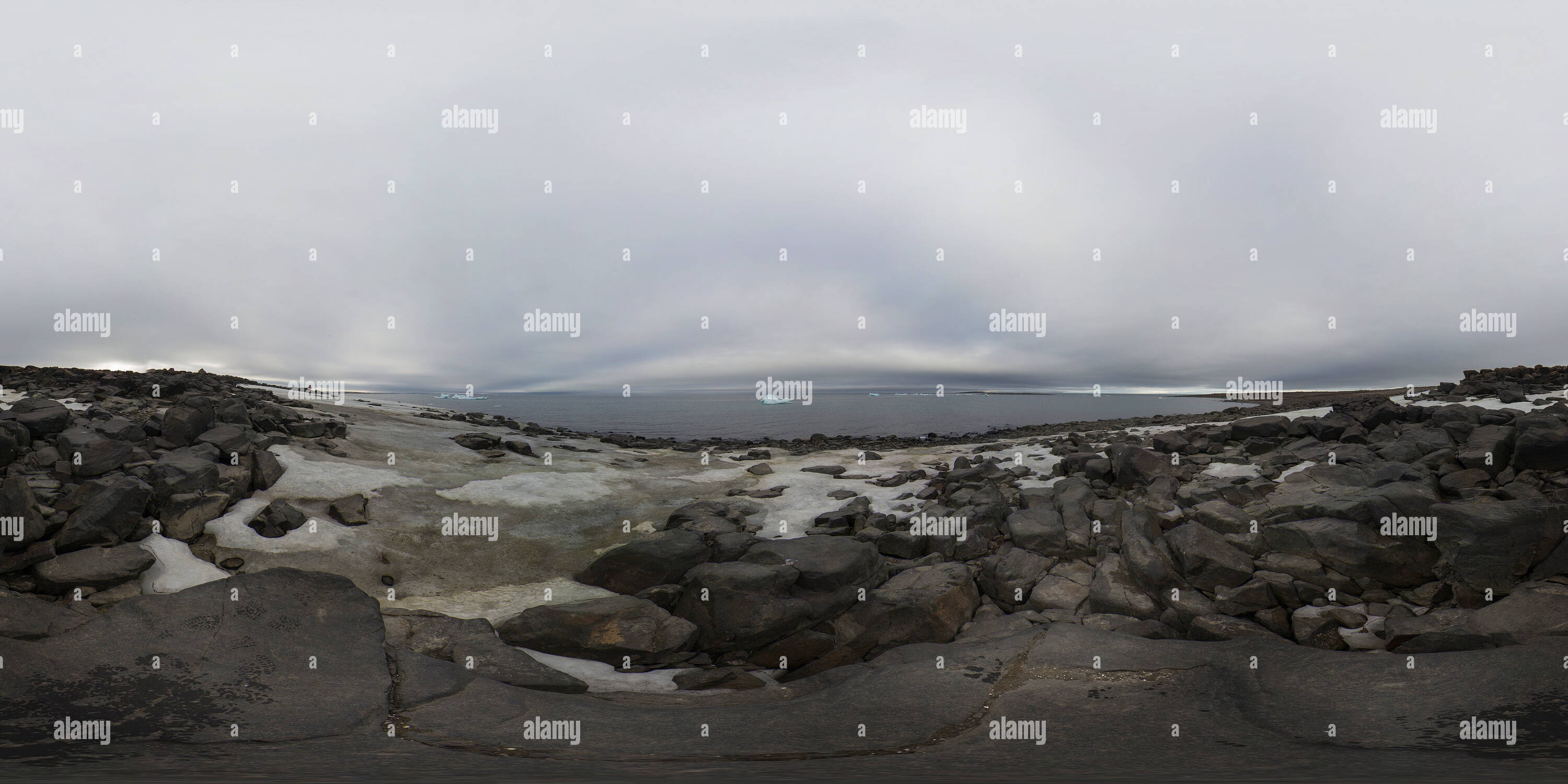 360° view of Komsomolskie Islands, Franz Josef Land - Alamy