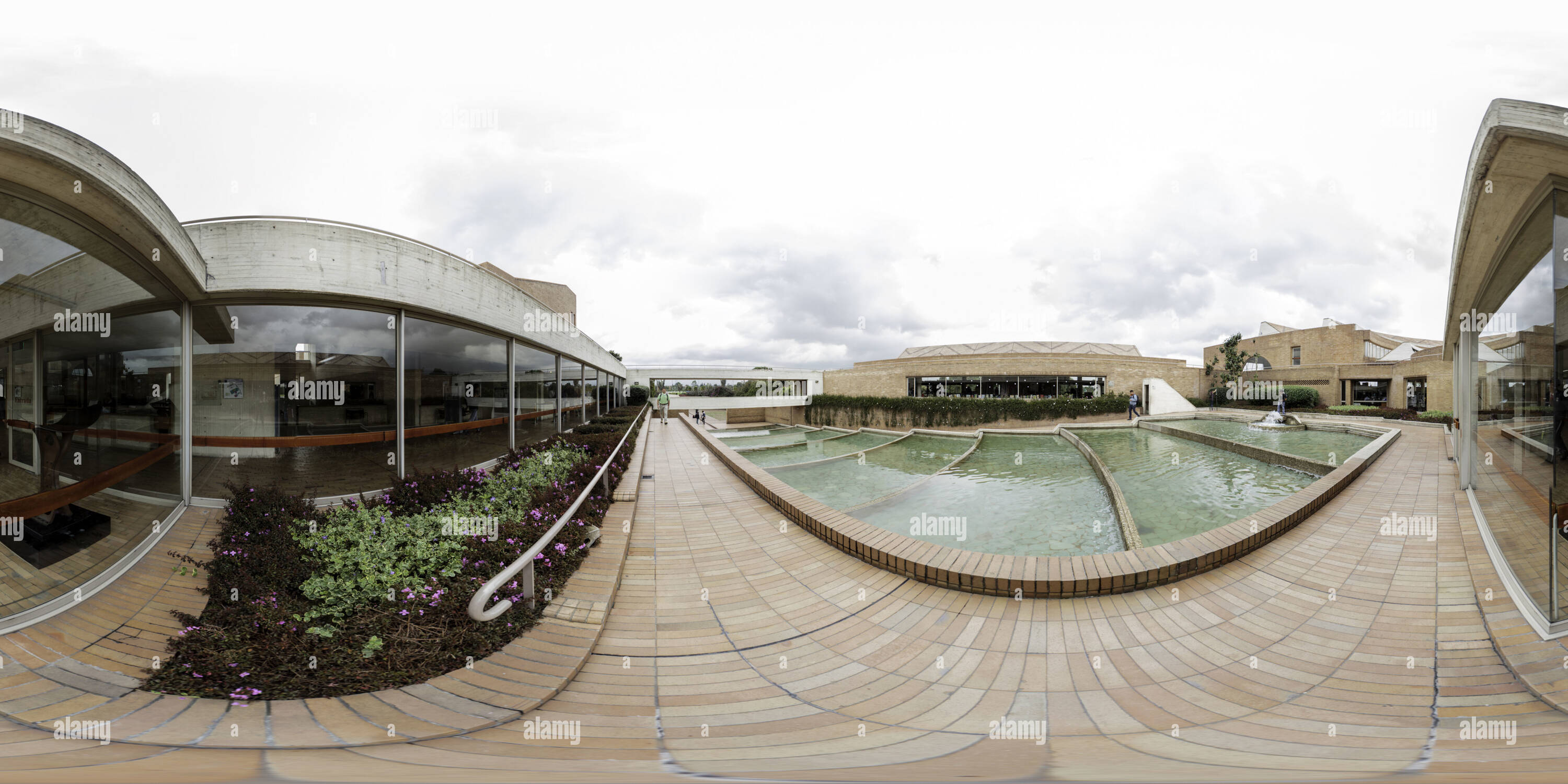 360 degree panoramic view of Biblioteca Virgilio Barco