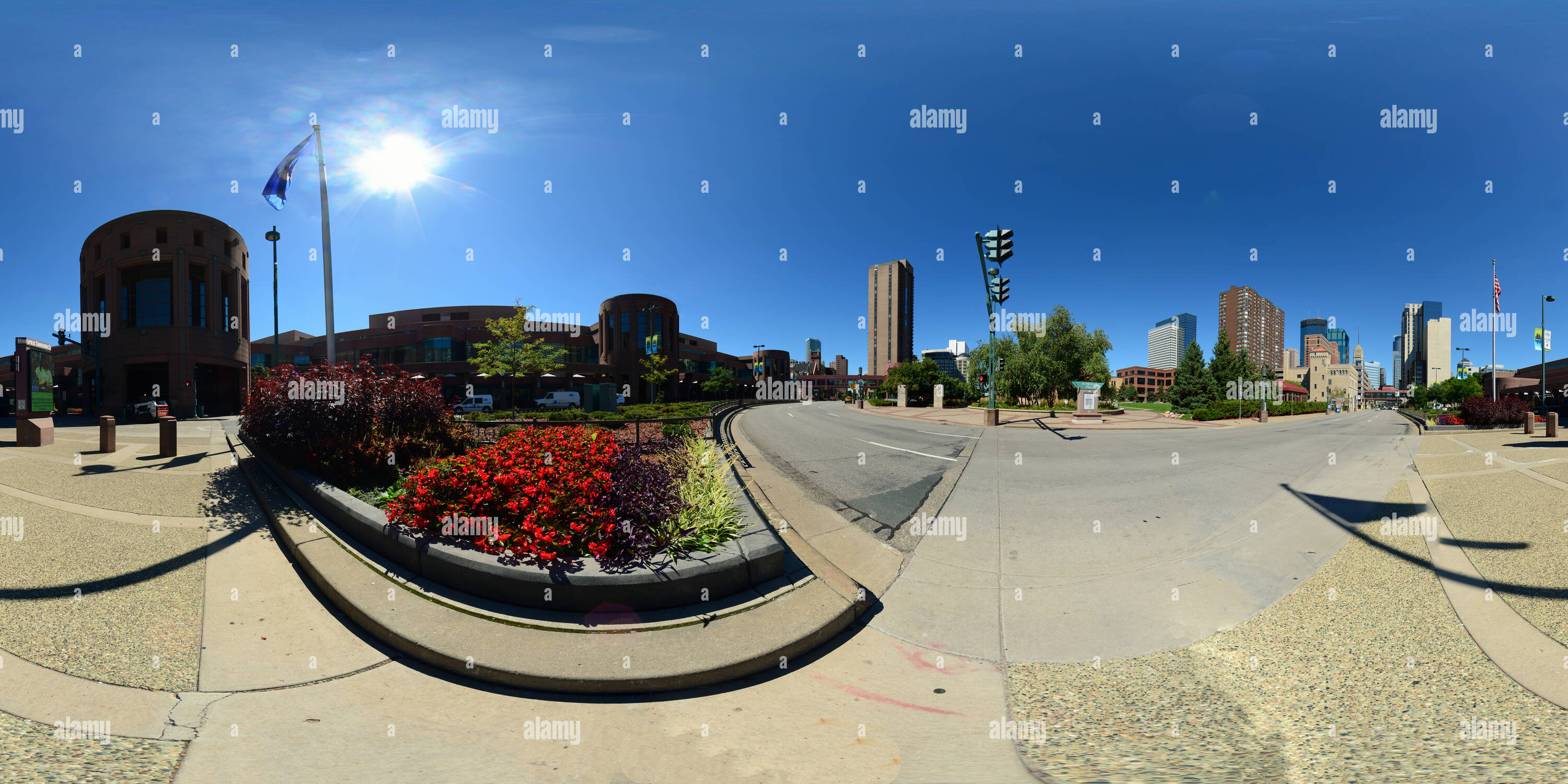 360-view-of-minneapolis-convention-center-alamy