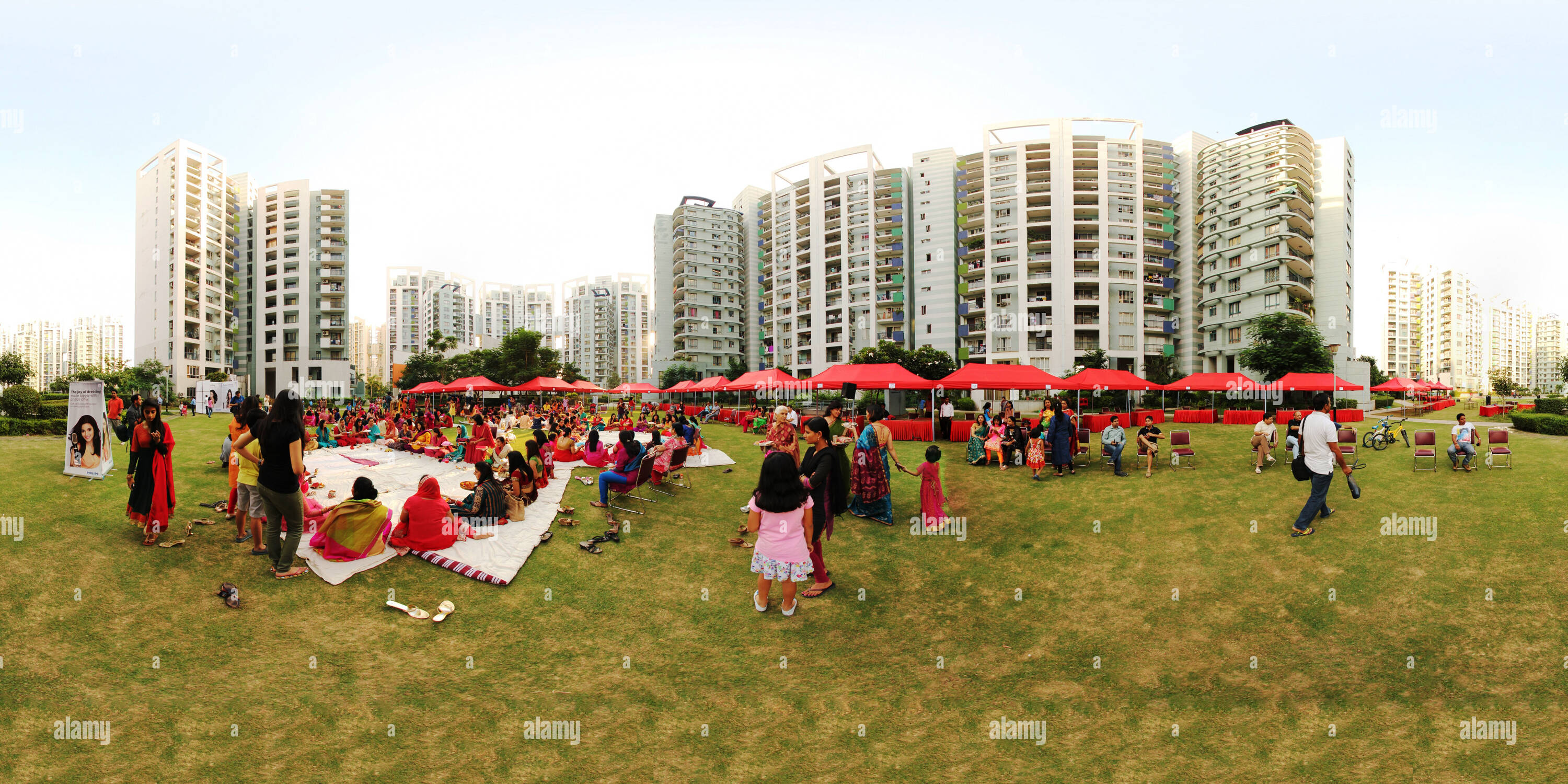 360 degree panoramic view of Karva Chauth at The Close North Apts.