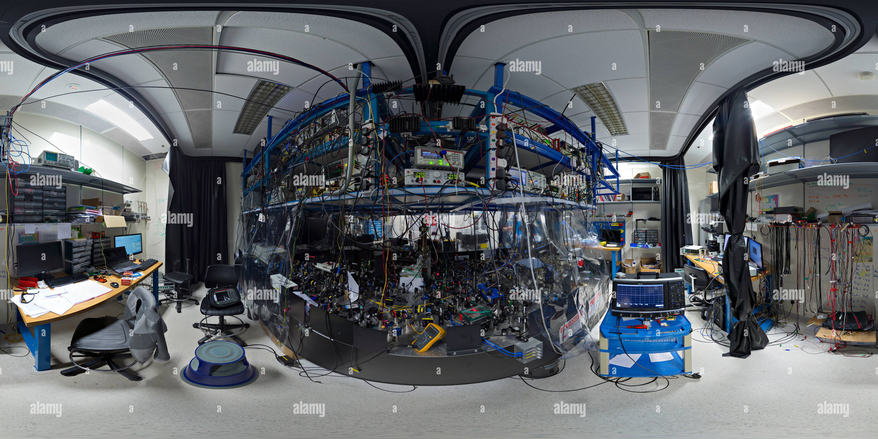 Quantum Technologies Stock Photos & Quantum Technologies Stock Images