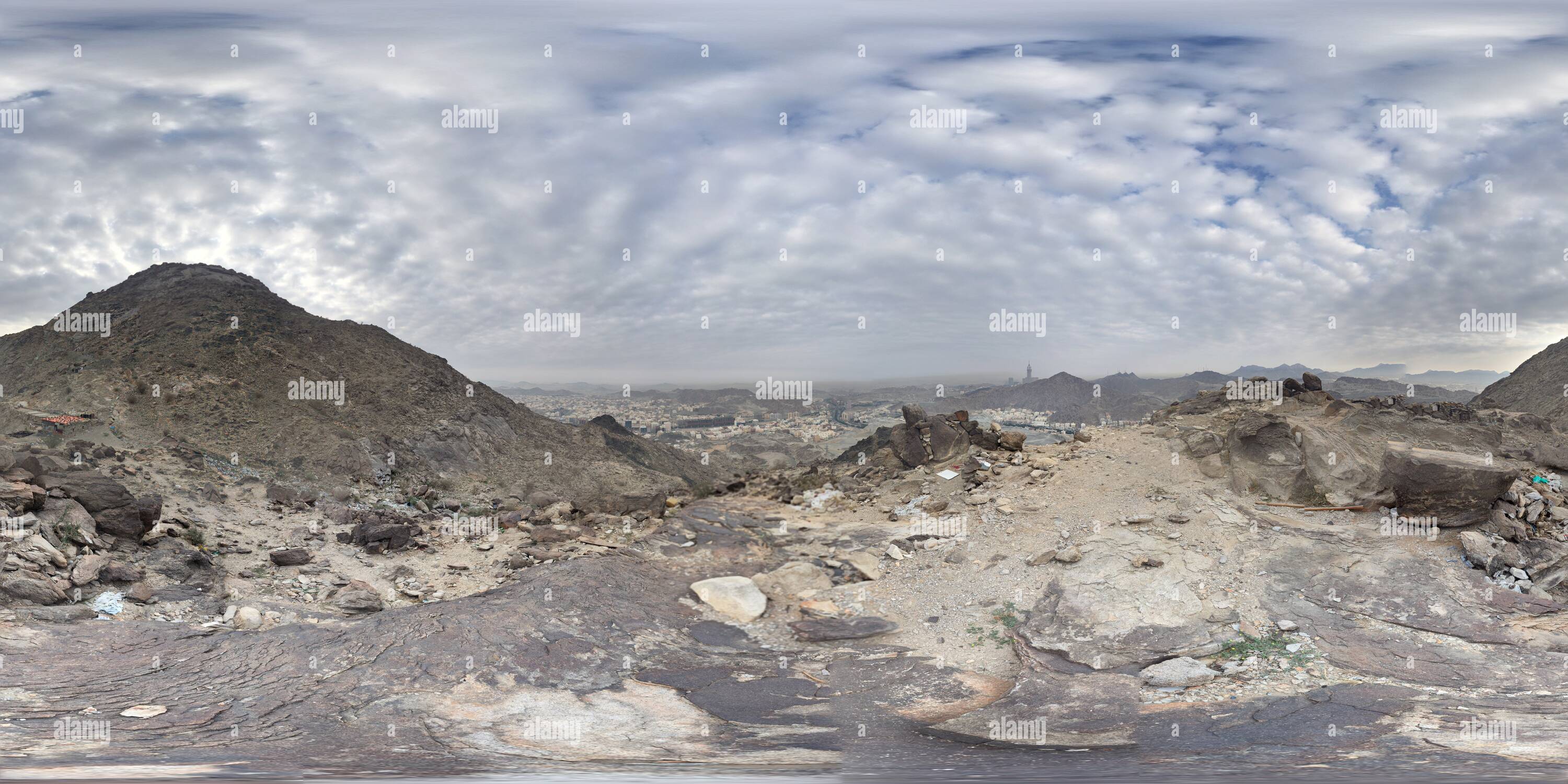 360° view of Jabal Thawr - Thawr Cave 03 - Alamy