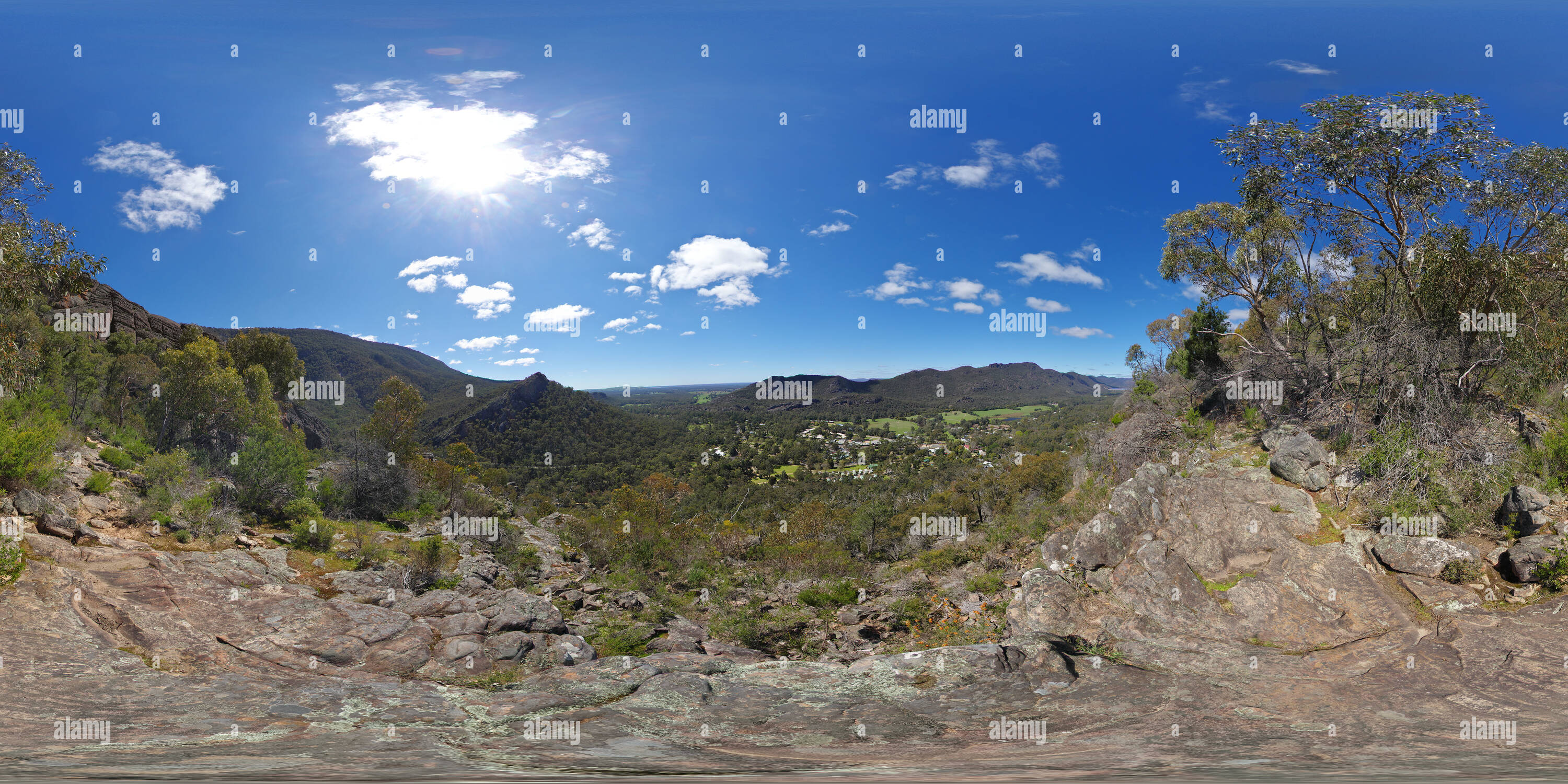 360° view of Halls Gap from Pinnacle Walking Track Alamy