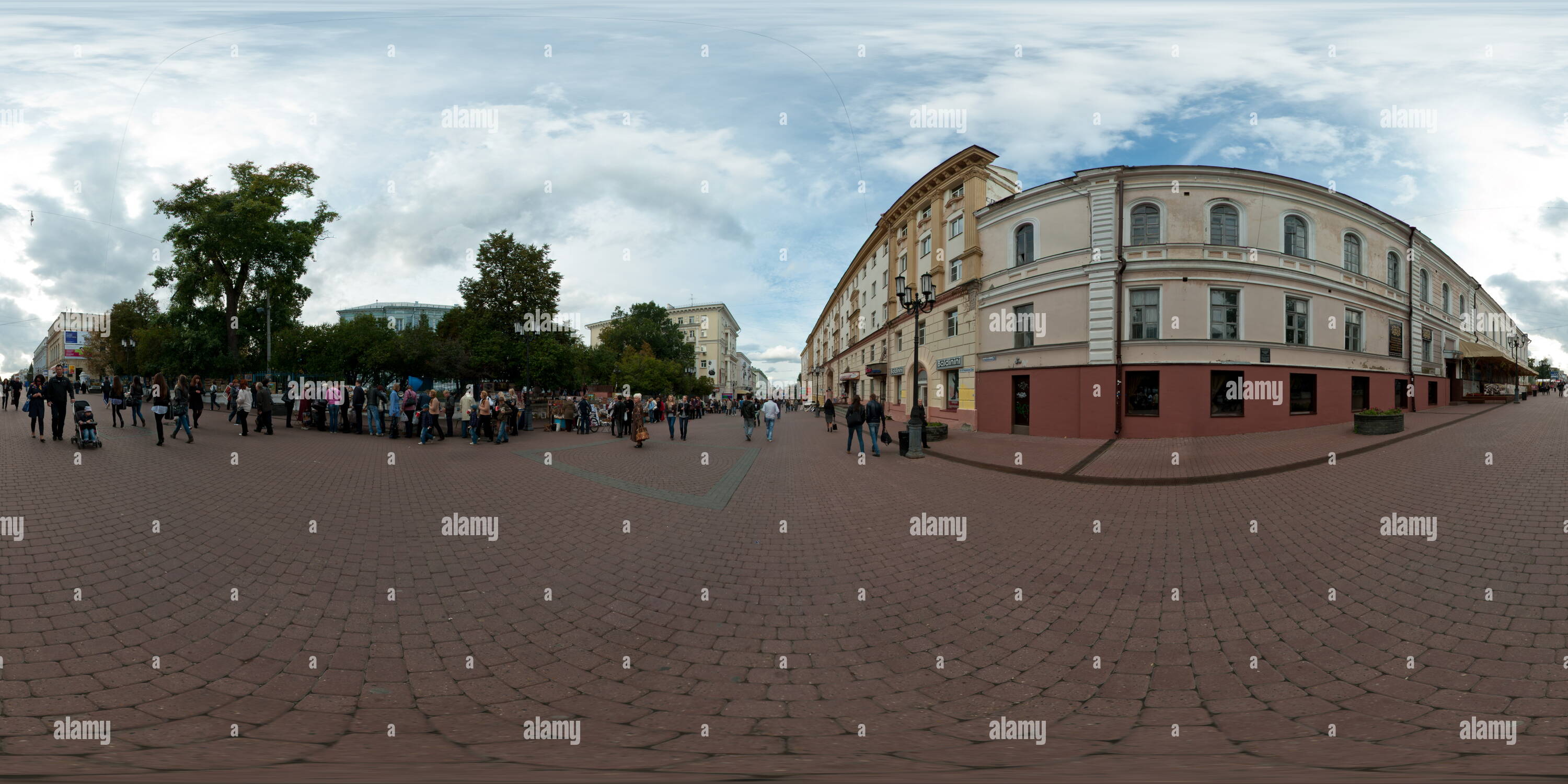 360° view of Bolshaya Pokrovskaya str. Art Market Alamy