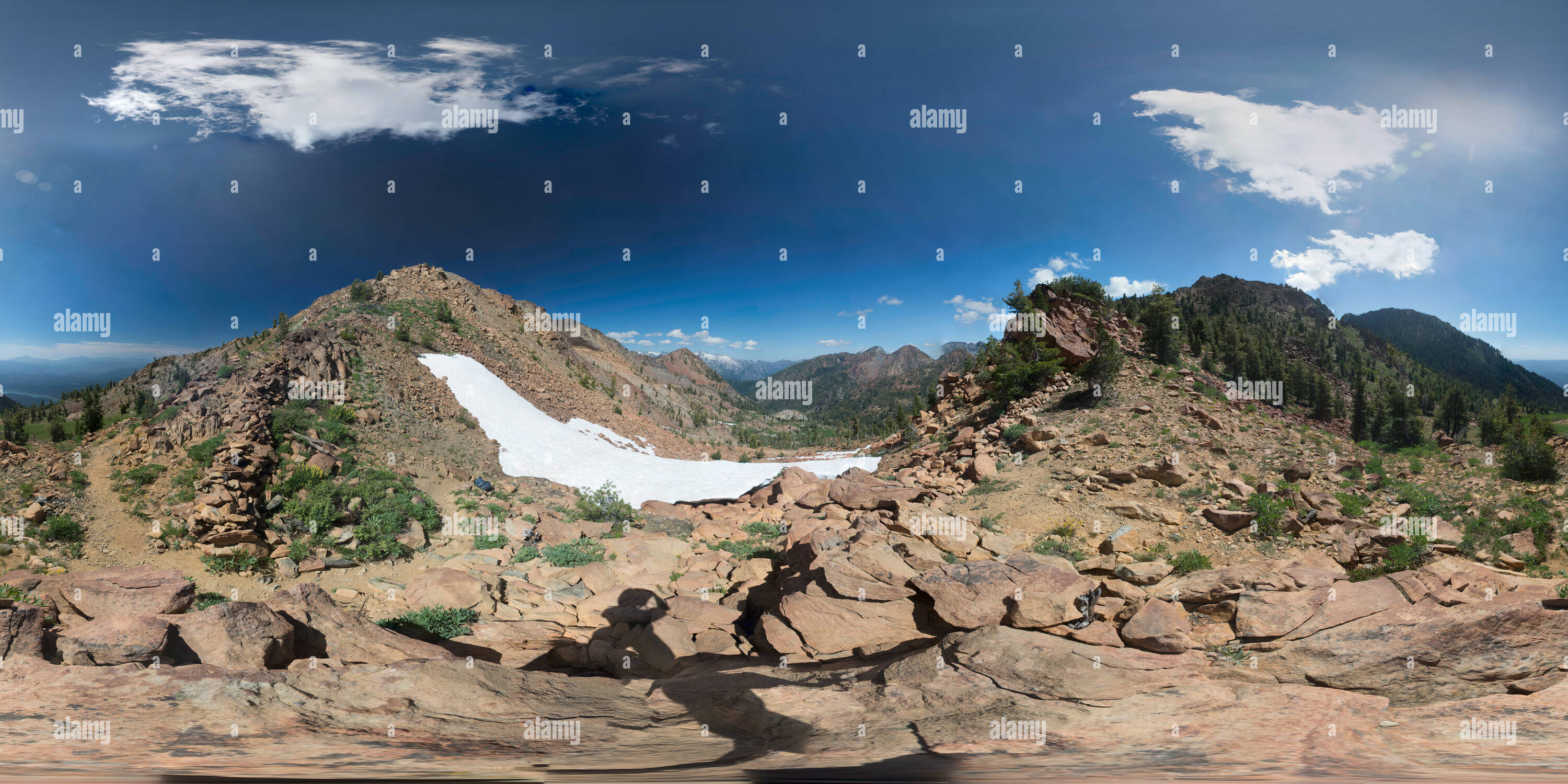 360 degree panoramic view of Stonewall Pass, Trinity Alps Wilderness