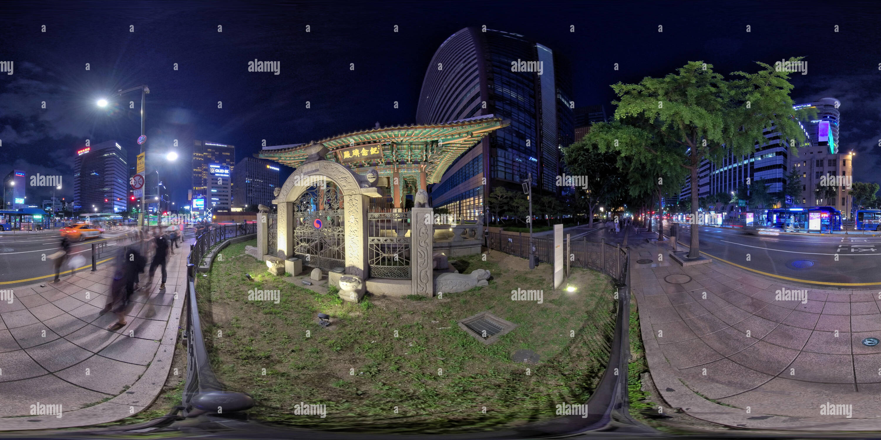 360 degree panoramic view of Seoul, South Korea - 22 June 2019 360 degrees panorama view of Gyeongbokgung Palace and City Center.